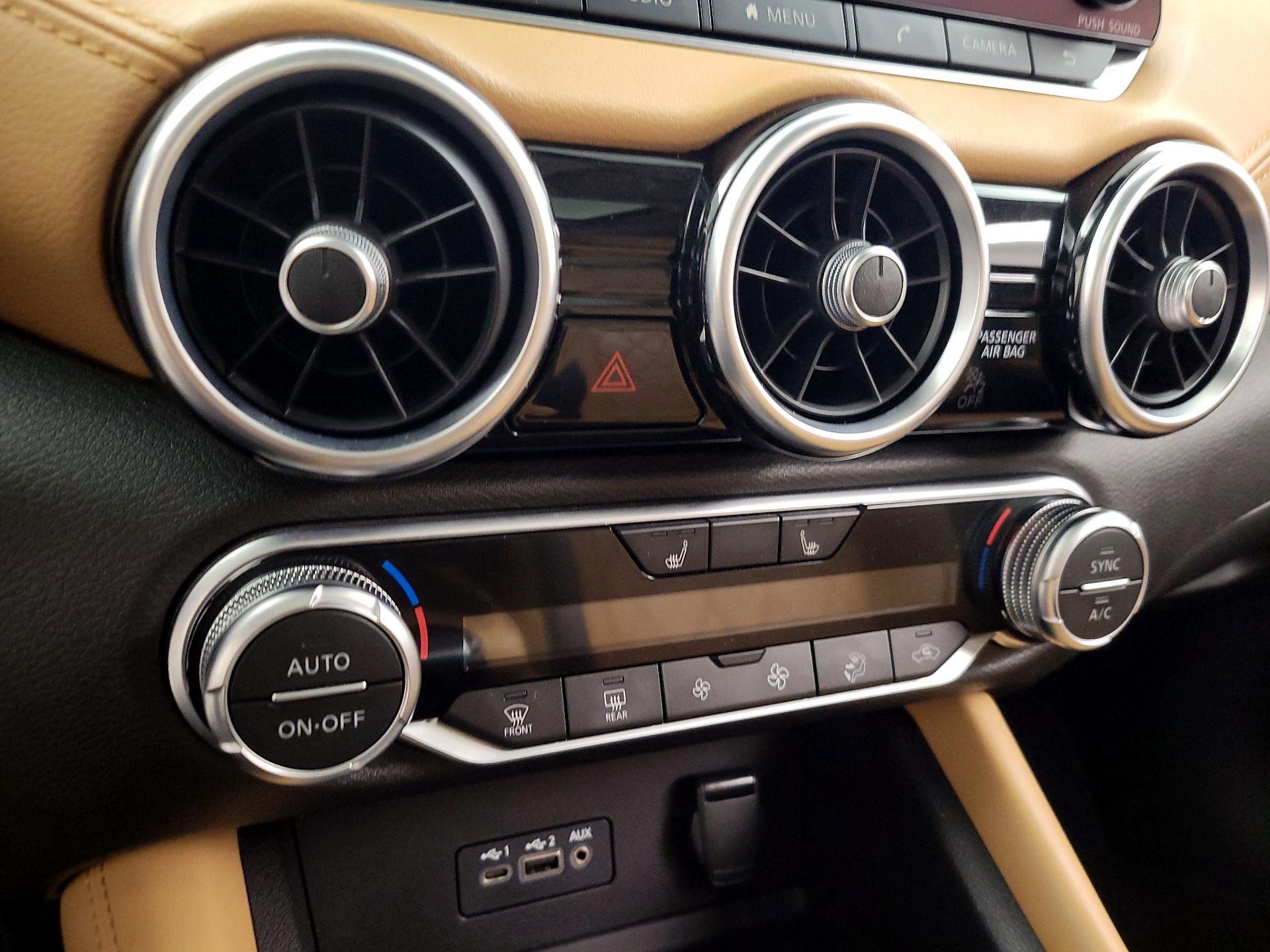 Thumbnail: 2020 Nissan Sentra - 16