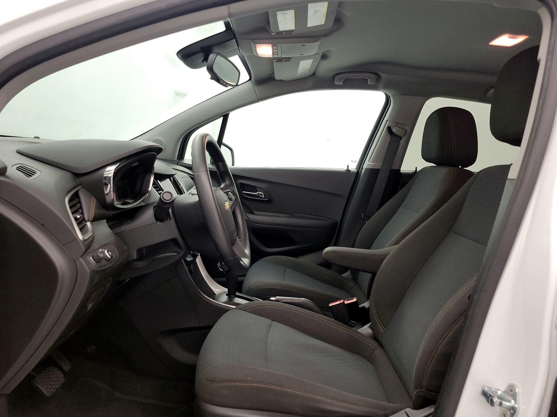 Thumbnail: 2020 Chevrolet Trax - 11