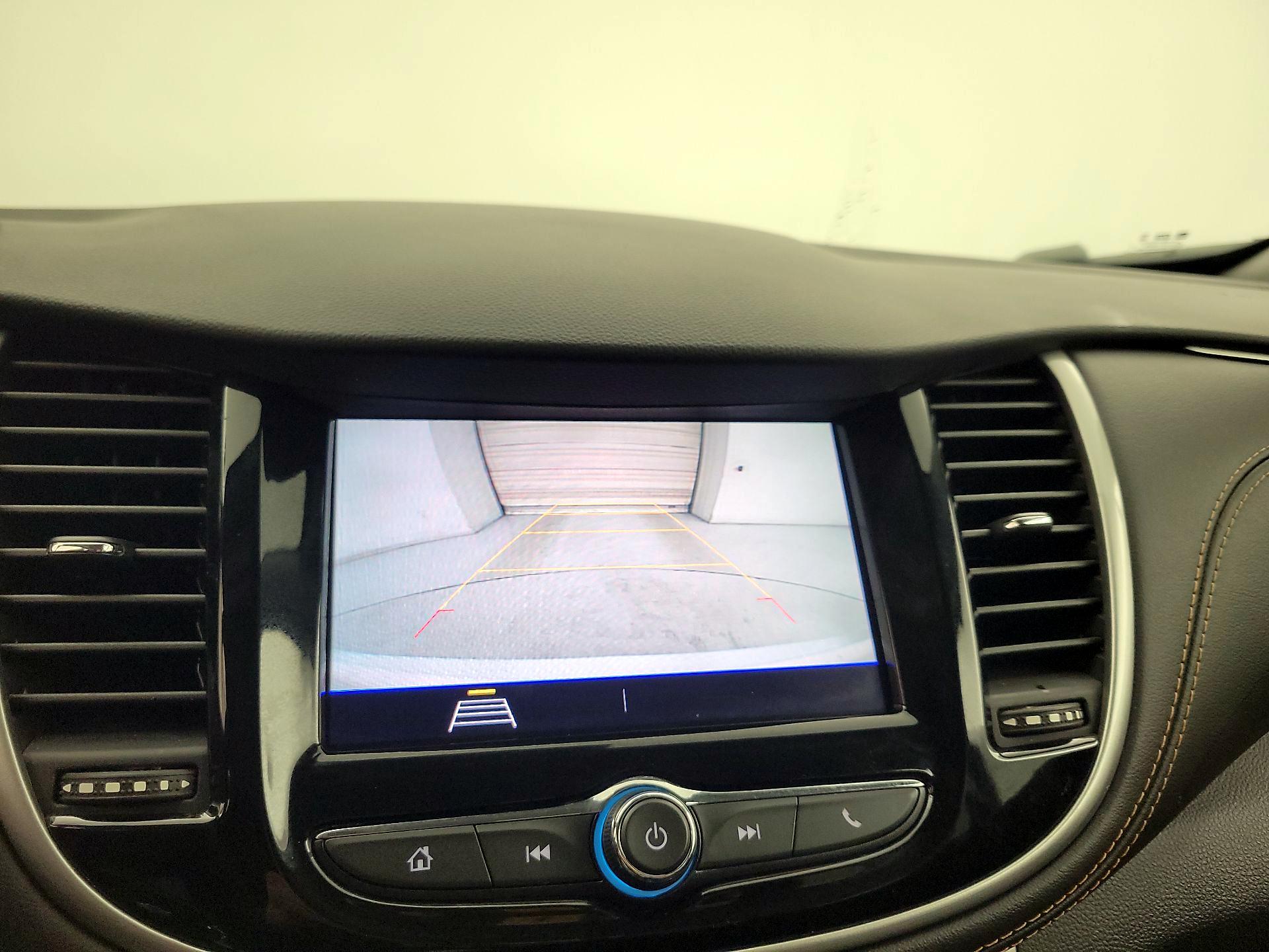 Thumbnail: 2020 Chevrolet Trax - 14