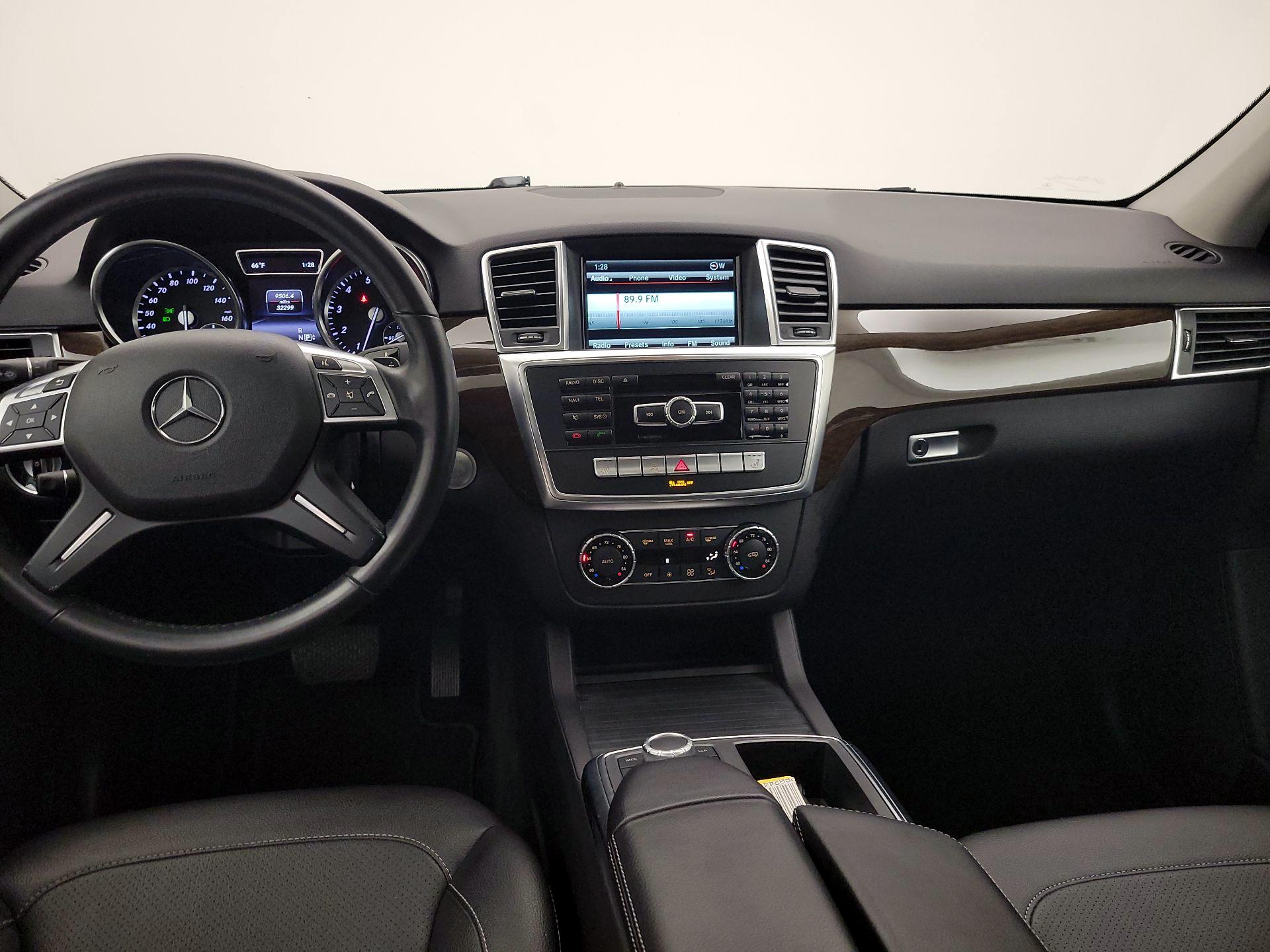 Thumbnail: 2015 Mercedes-Benz M-Class - 9