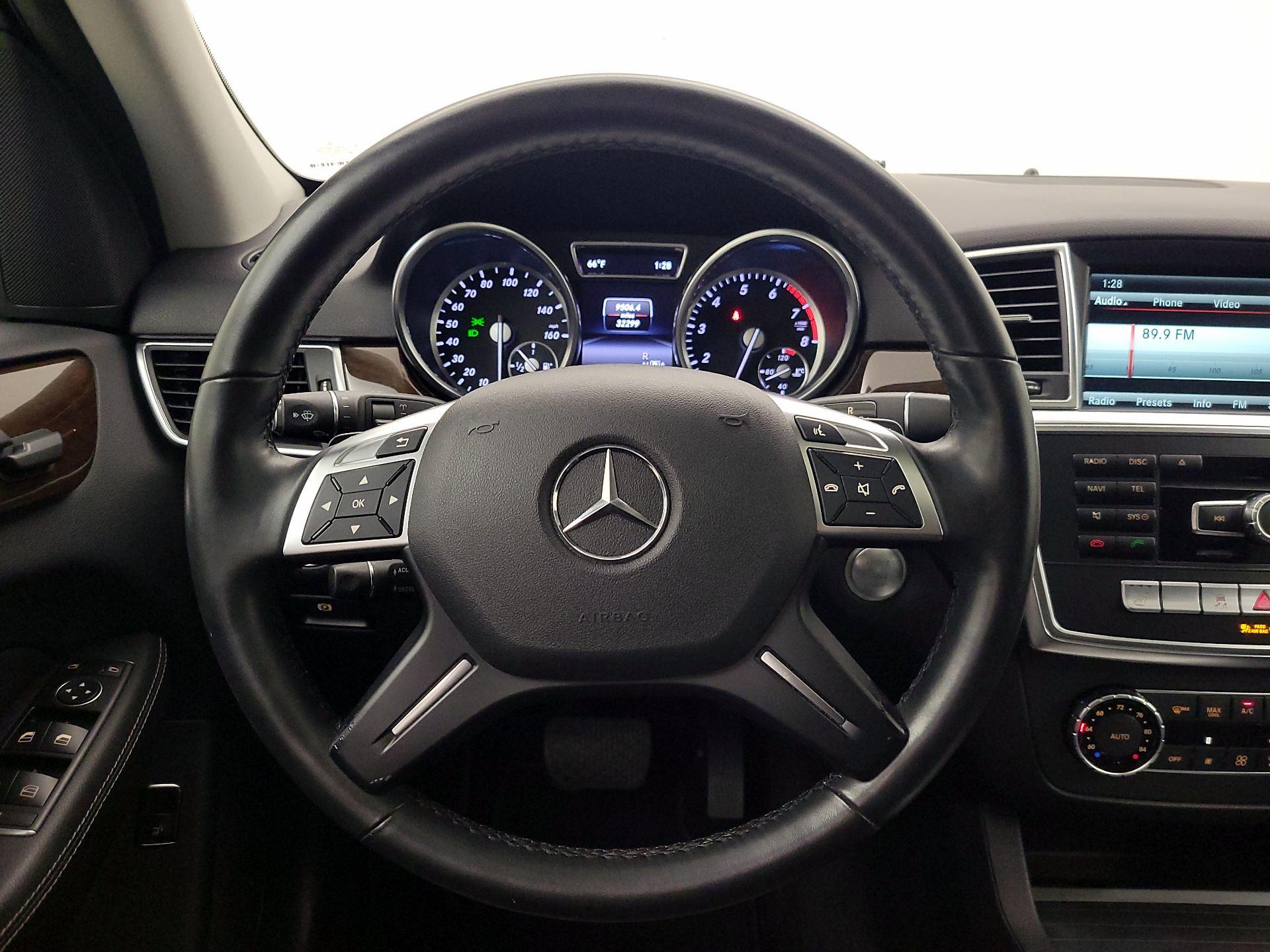 Thumbnail: 2015 Mercedes-Benz M-Class - 10