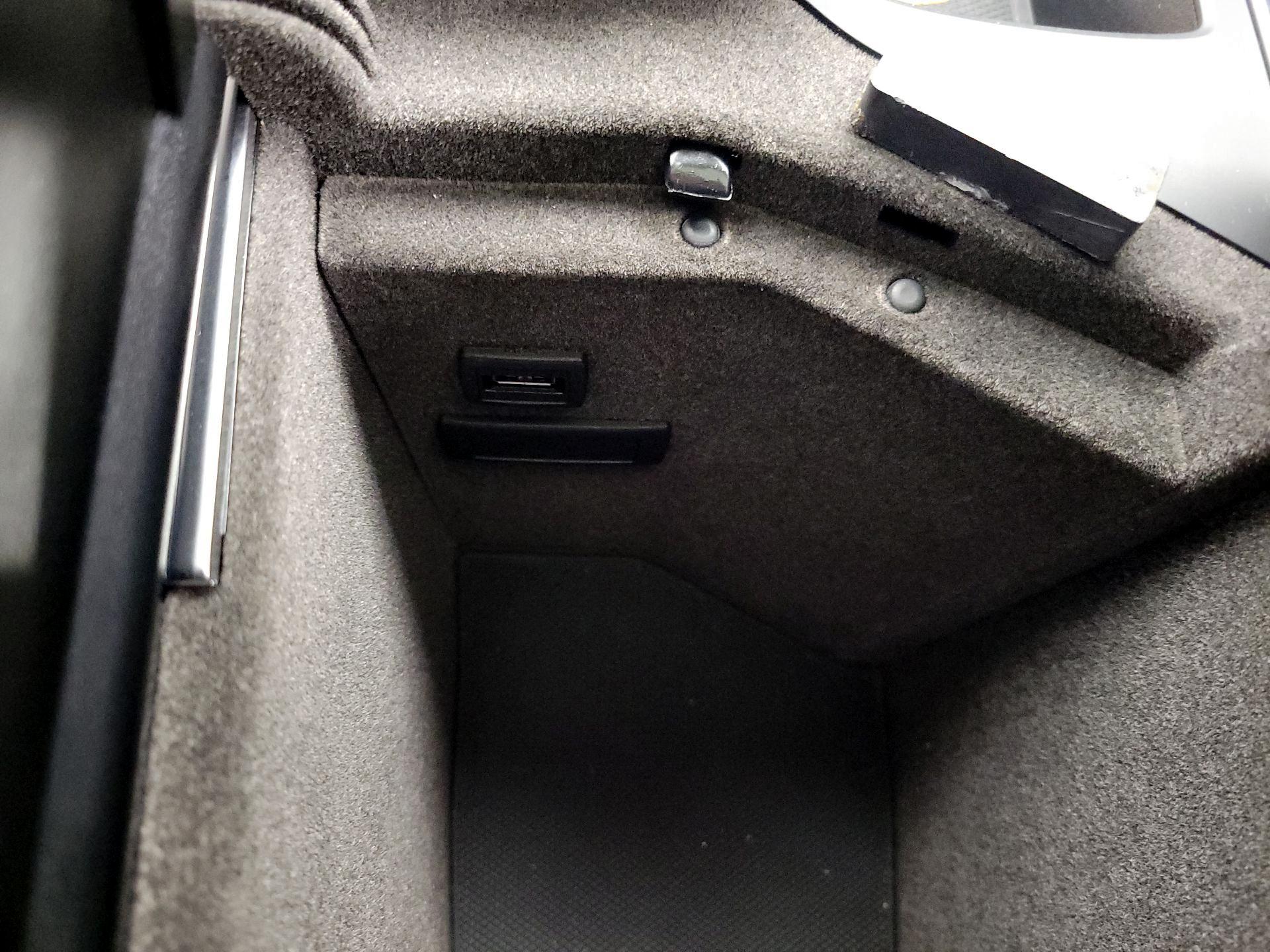 Thumbnail: 2015 Mercedes-Benz M-Class - 17