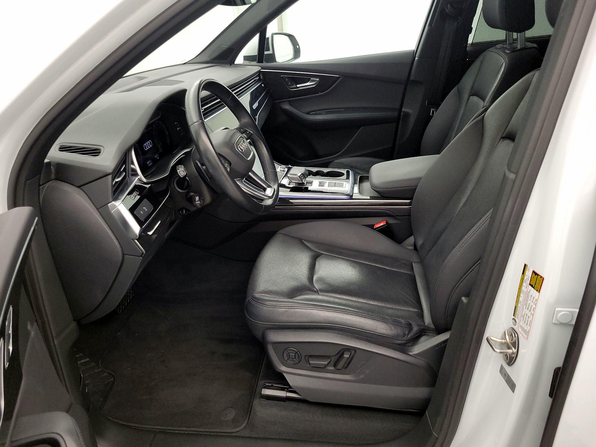 Thumbnail: 2021 Audi Q7 - 11