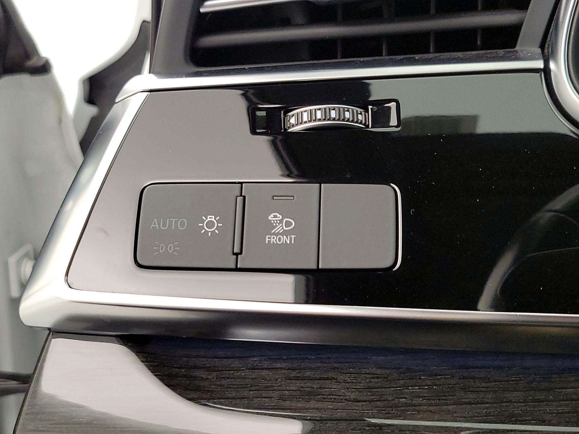 Thumbnail: 2021 Audi Q7 - 13