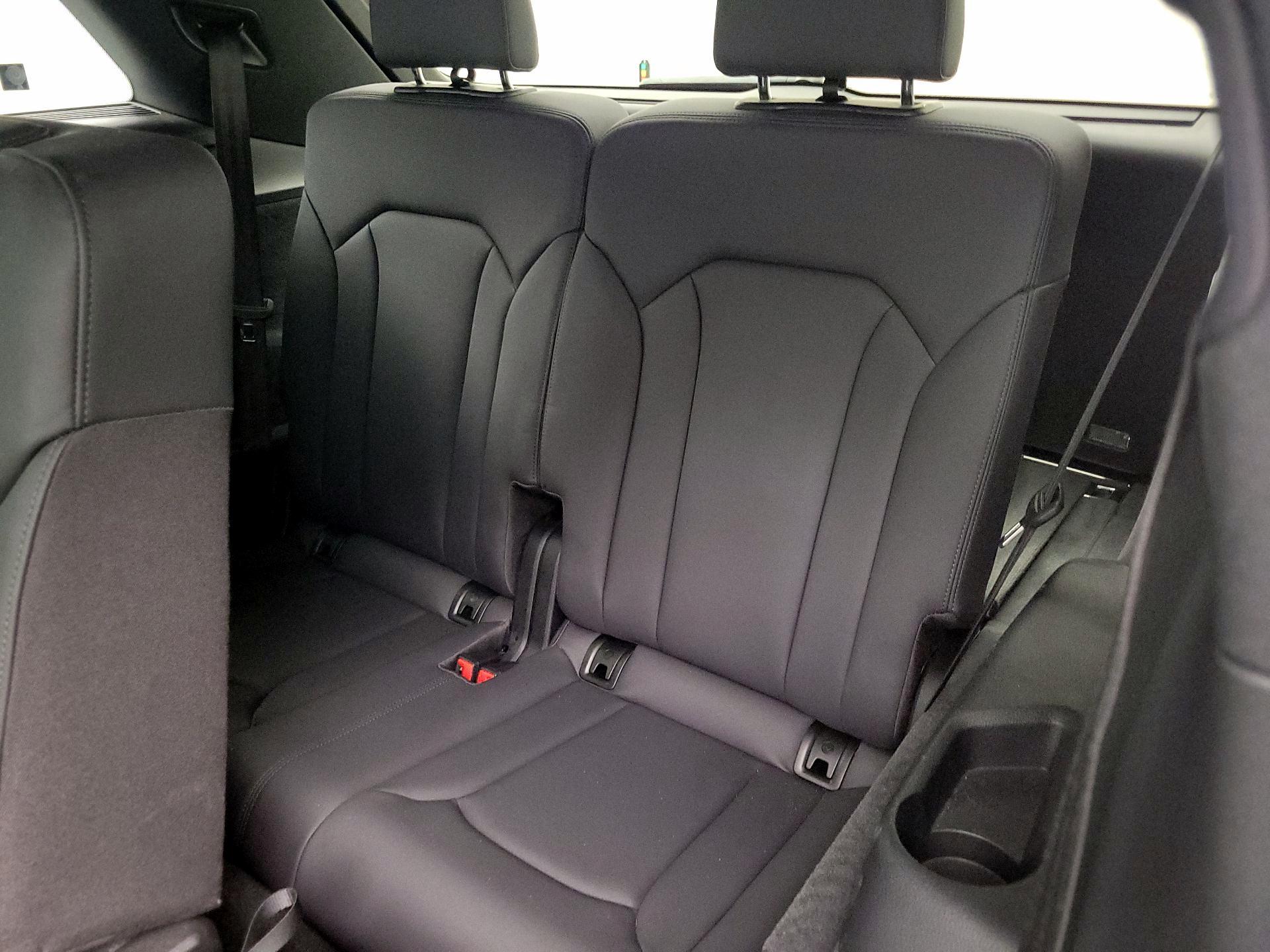 Thumbnail: 2021 Audi Q7 - 20