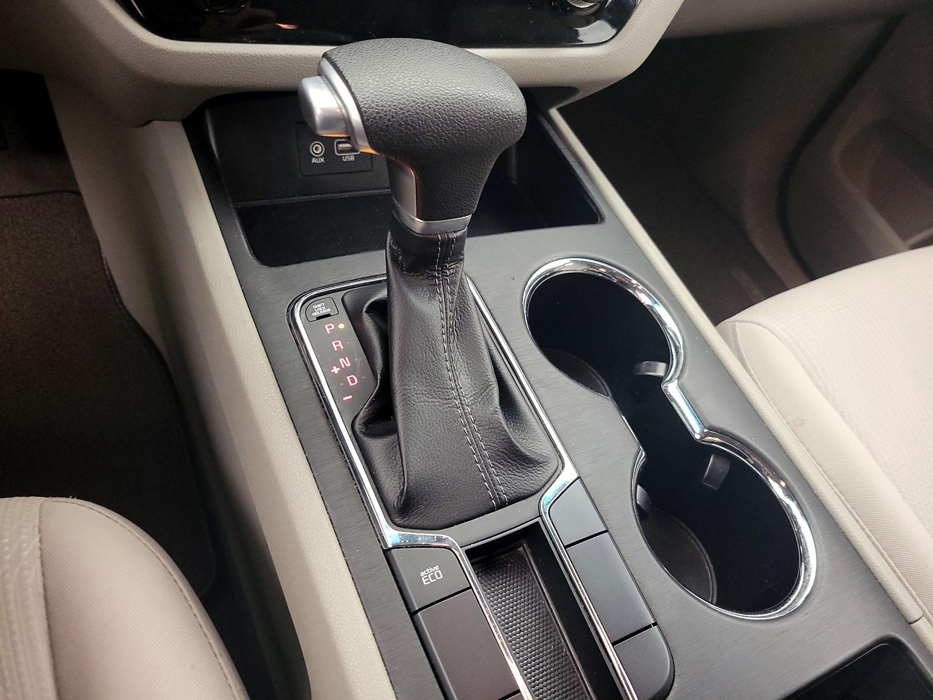 Thumbnail: 2019 Kia Sedona - 17