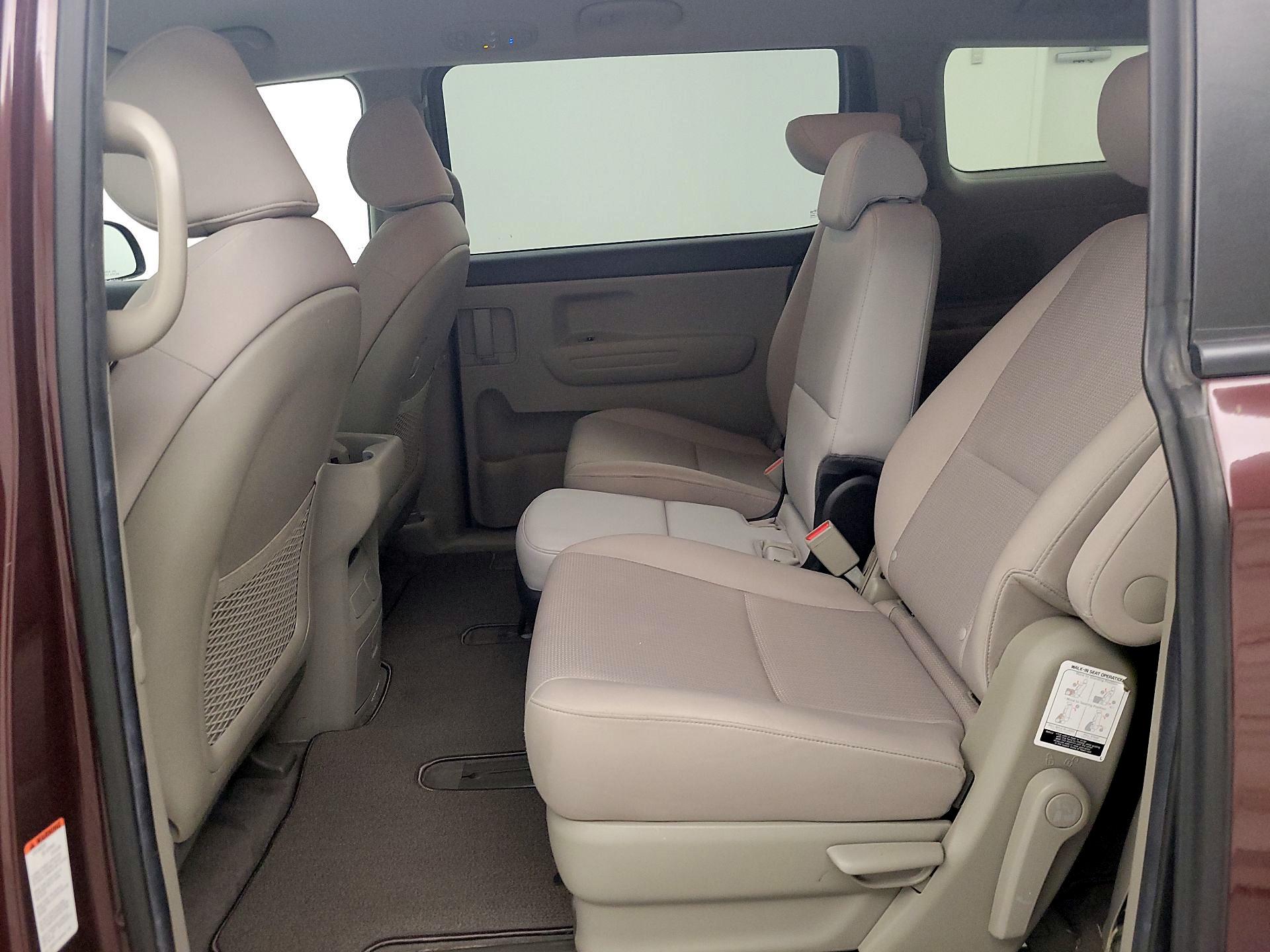 Thumbnail: 2019 Kia Sedona - 19