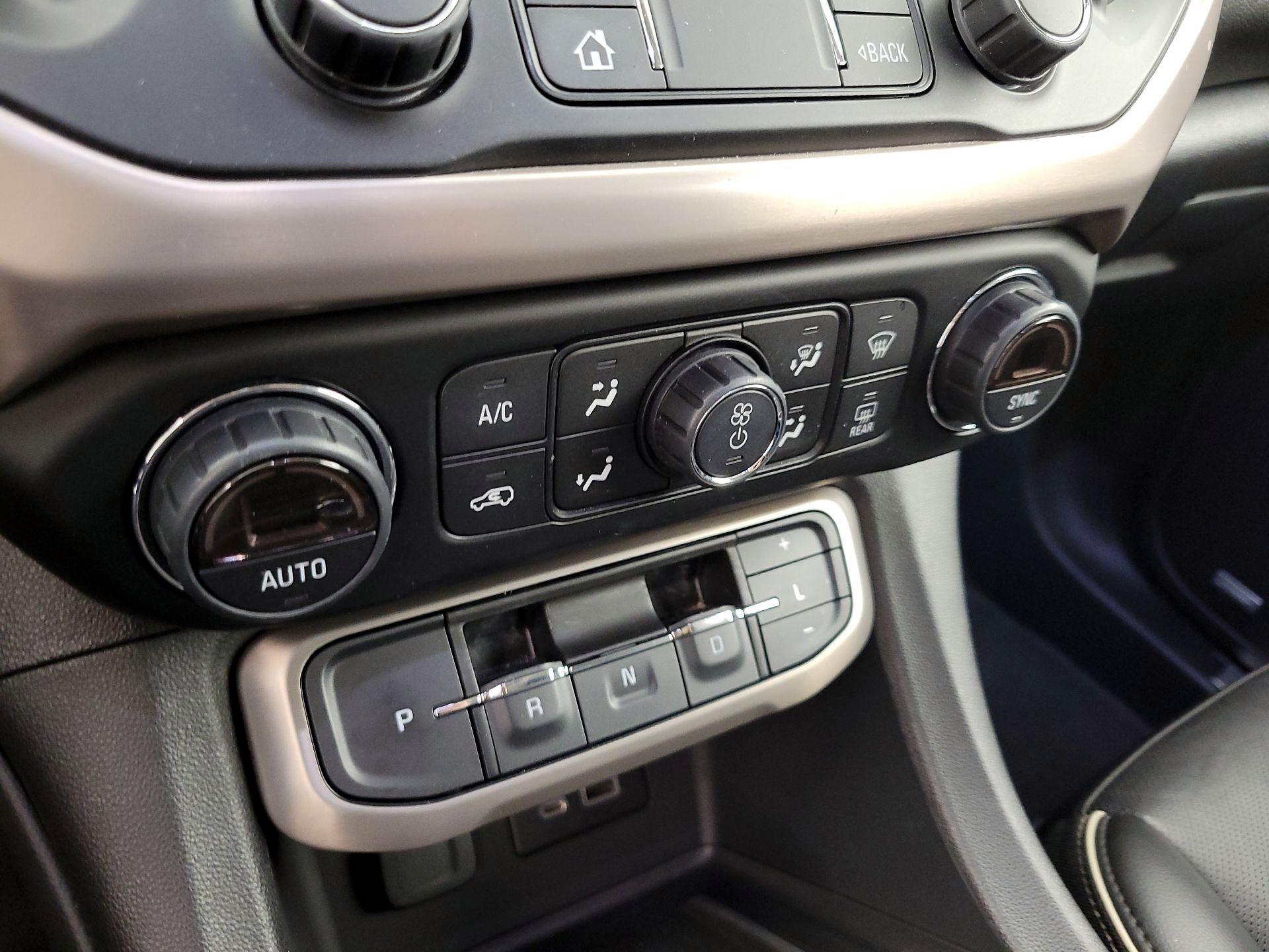 Thumbnail: 2021 GMC Acadia - 16