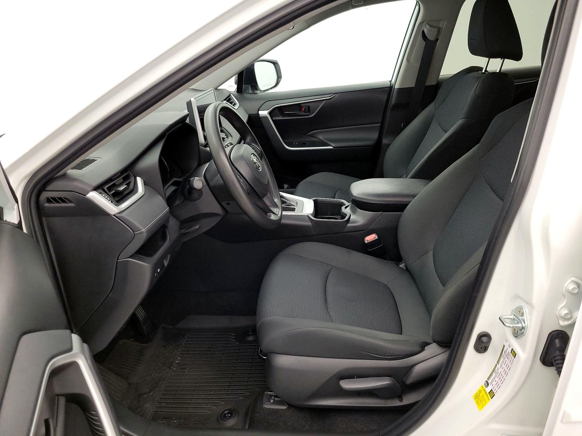 Thumbnail: 2024 Toyota RAV4 - 11