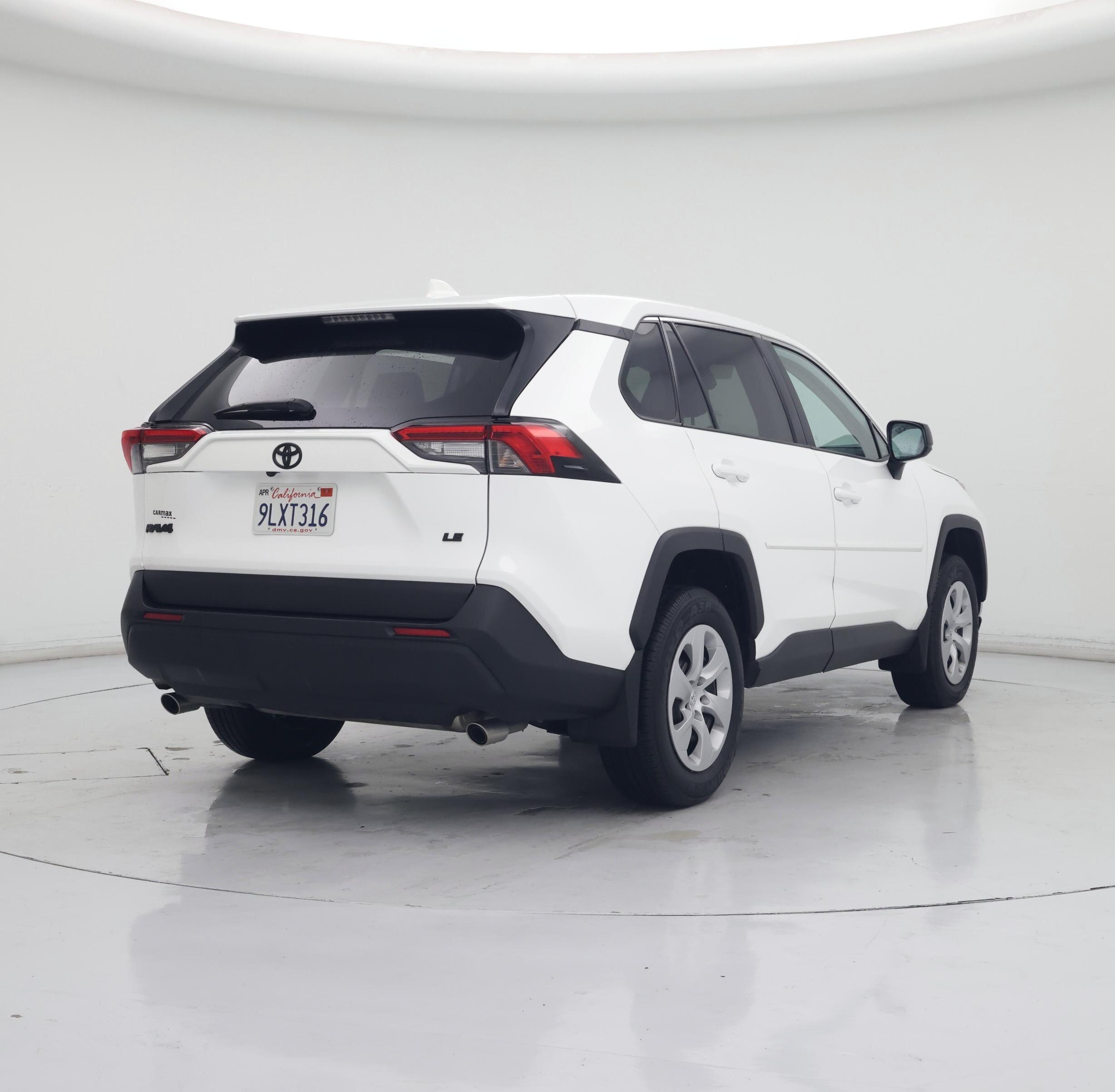 Thumbnail: 2024 Toyota RAV4 - 8