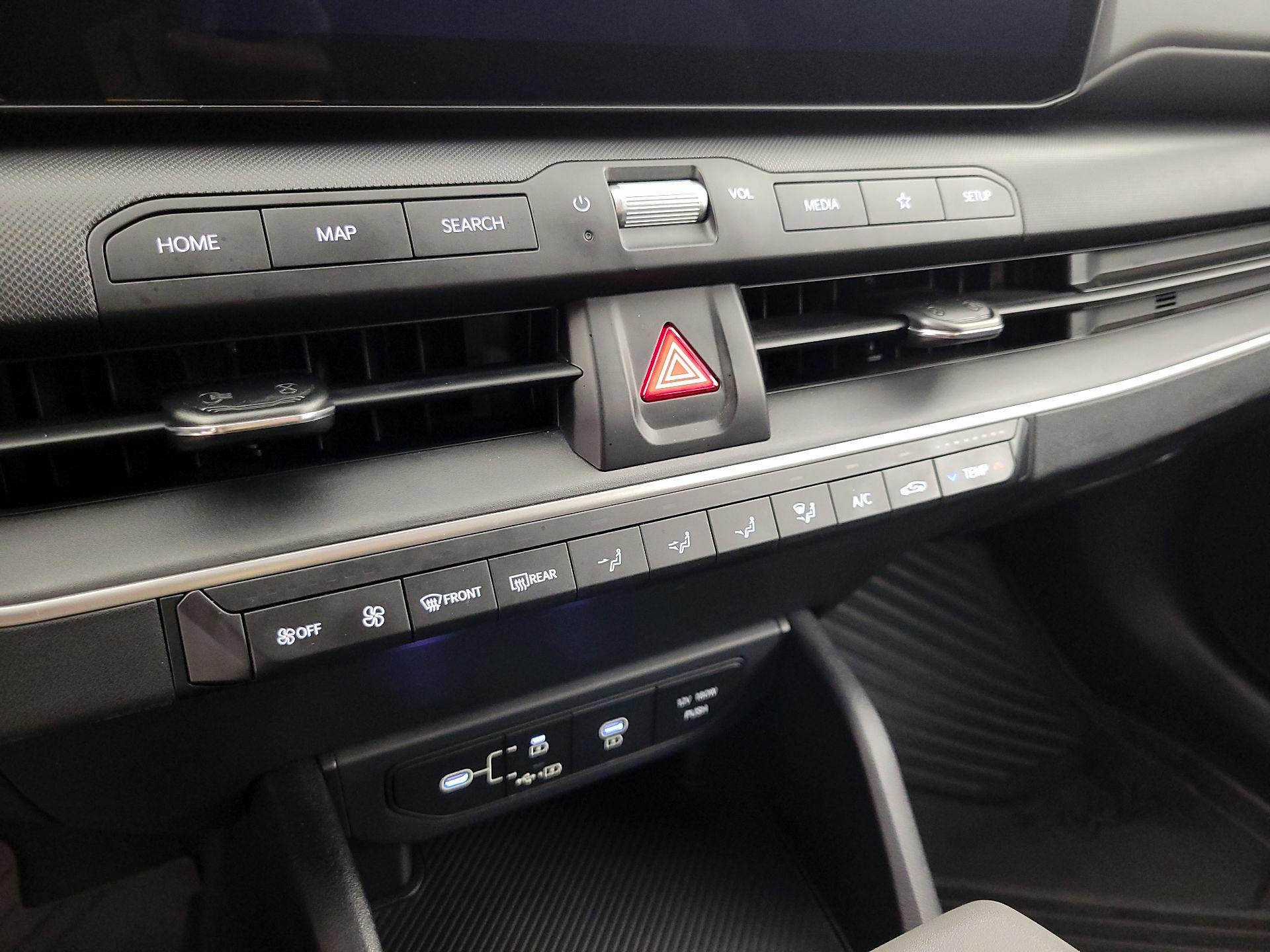 Thumbnail: 2025 Kia K4 - 16