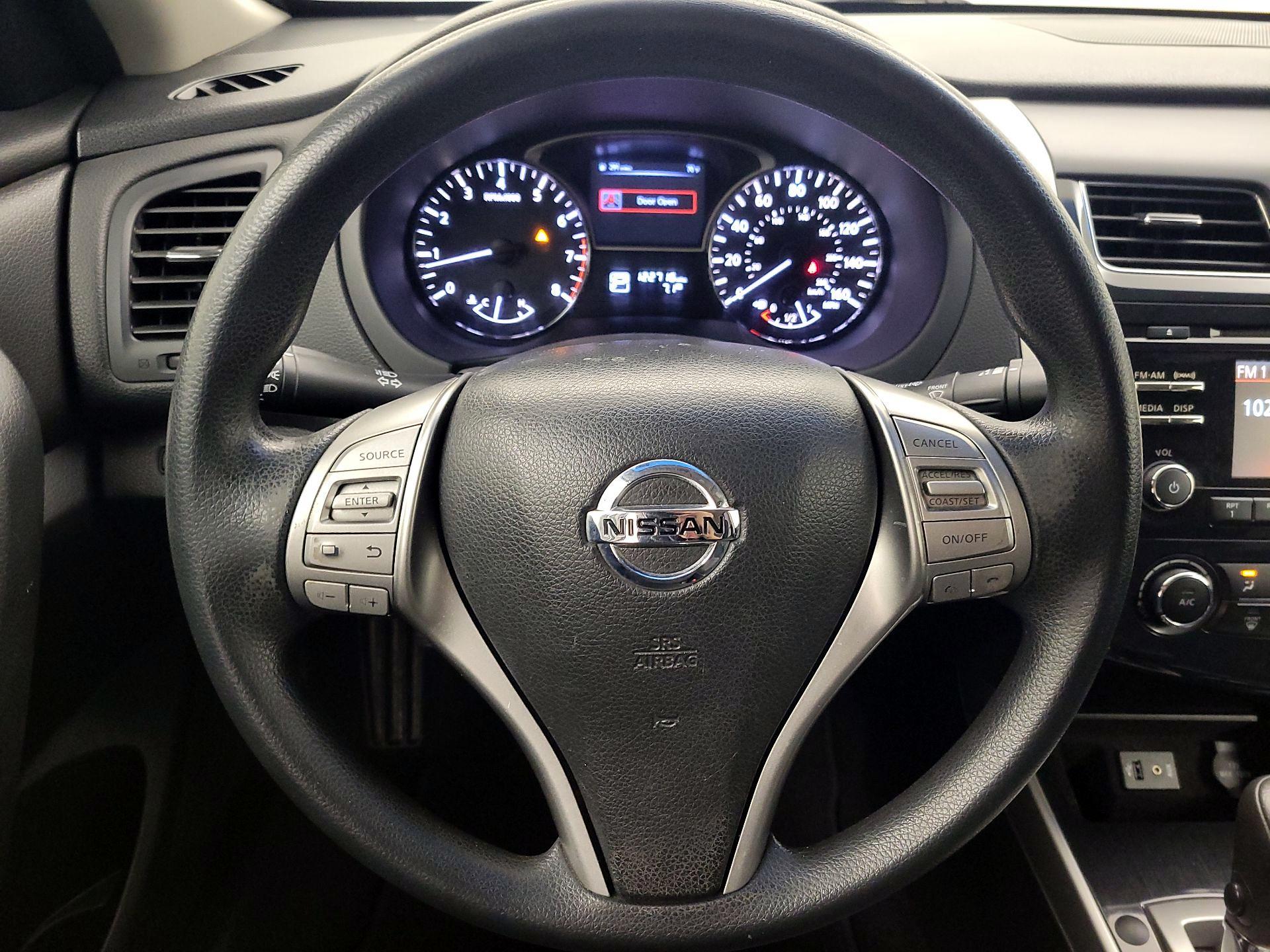 Thumbnail: 2014 Nissan Altima - 10