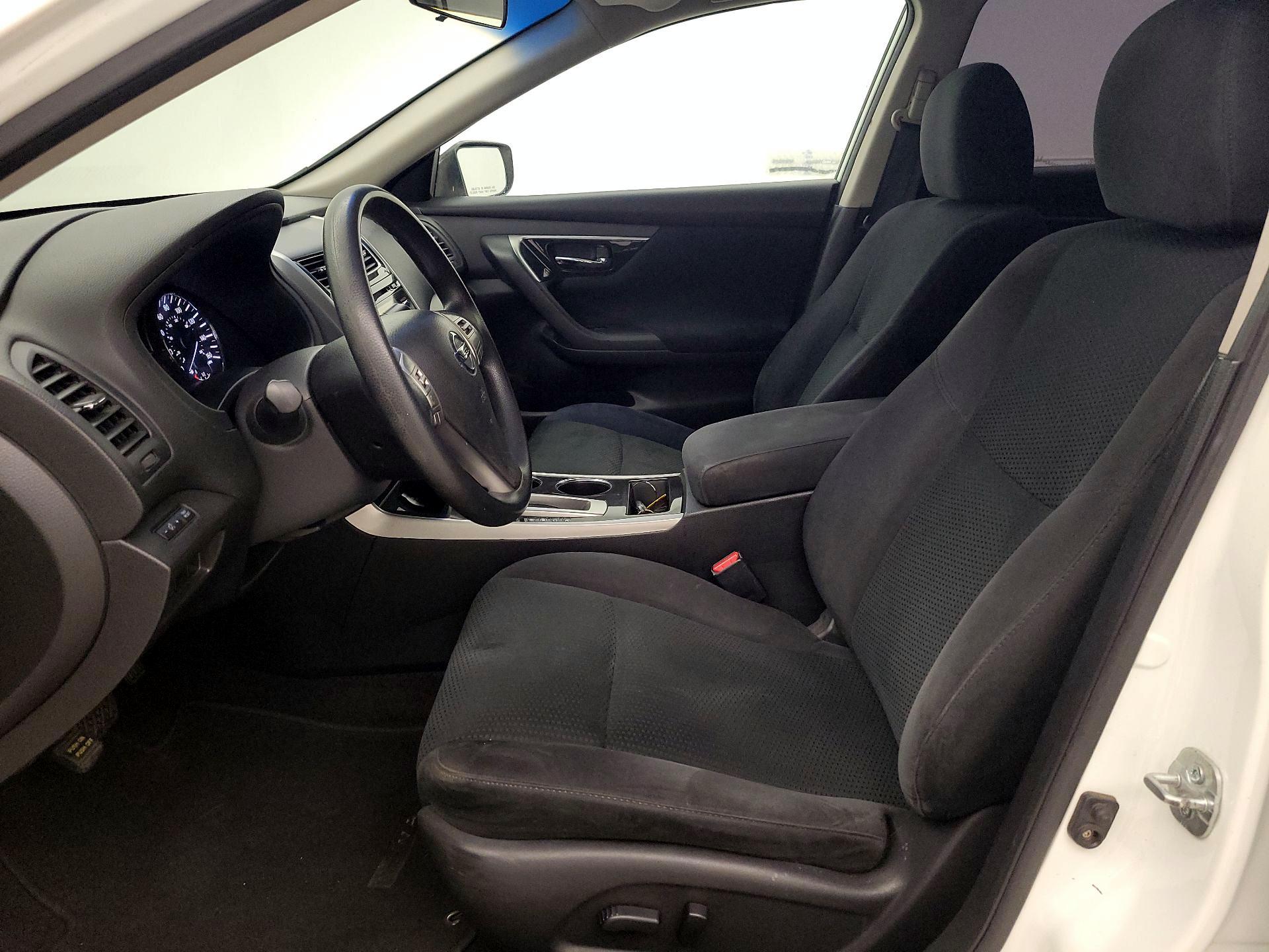 Thumbnail: 2014 Nissan Altima - 11