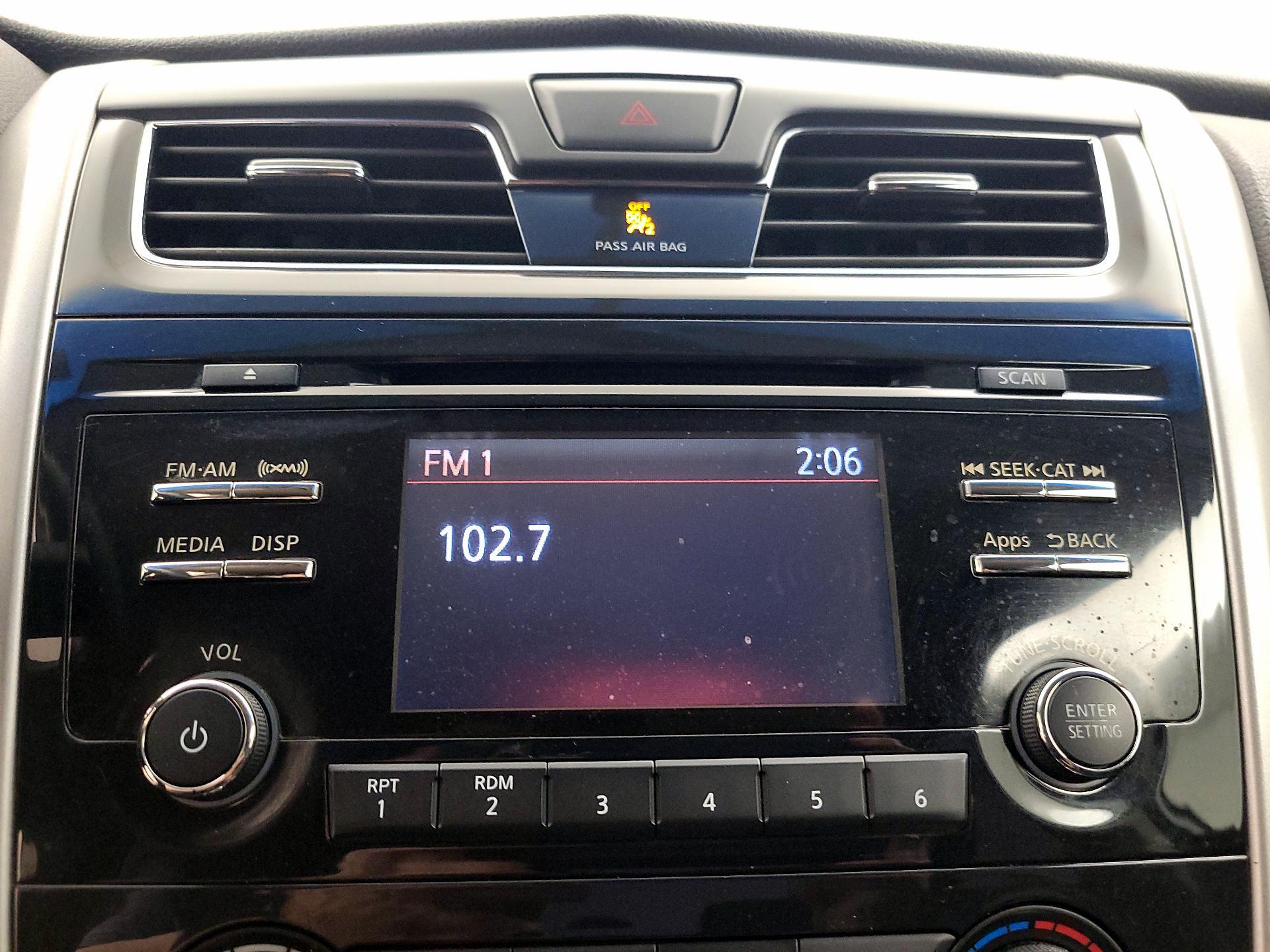 Thumbnail: 2014 Nissan Altima - 15