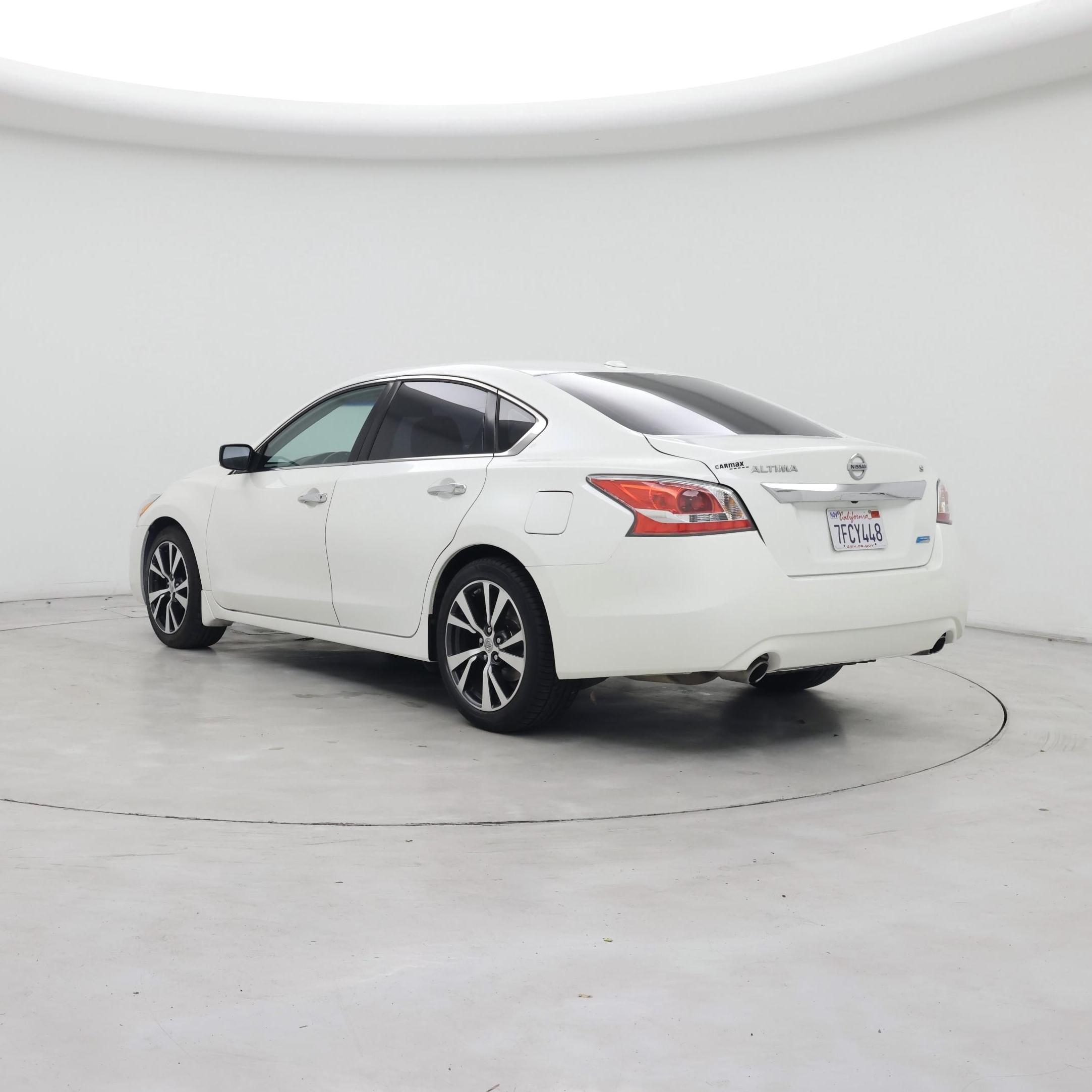 Thumbnail: 2014 Nissan Altima - 2
