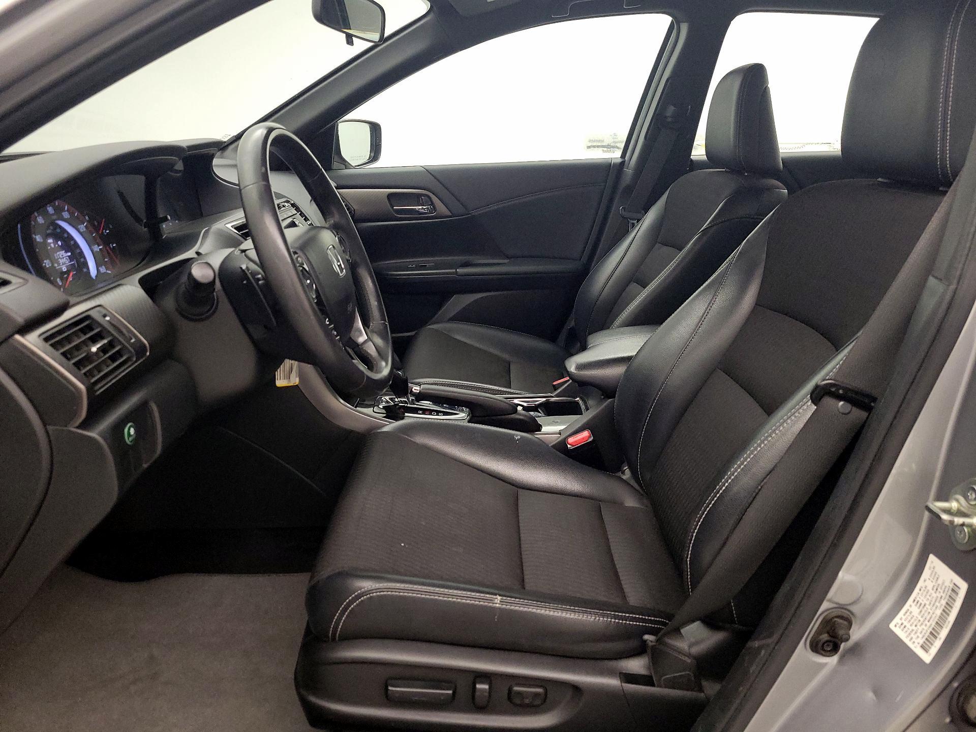 Thumbnail: 2016 Honda Accord - 11