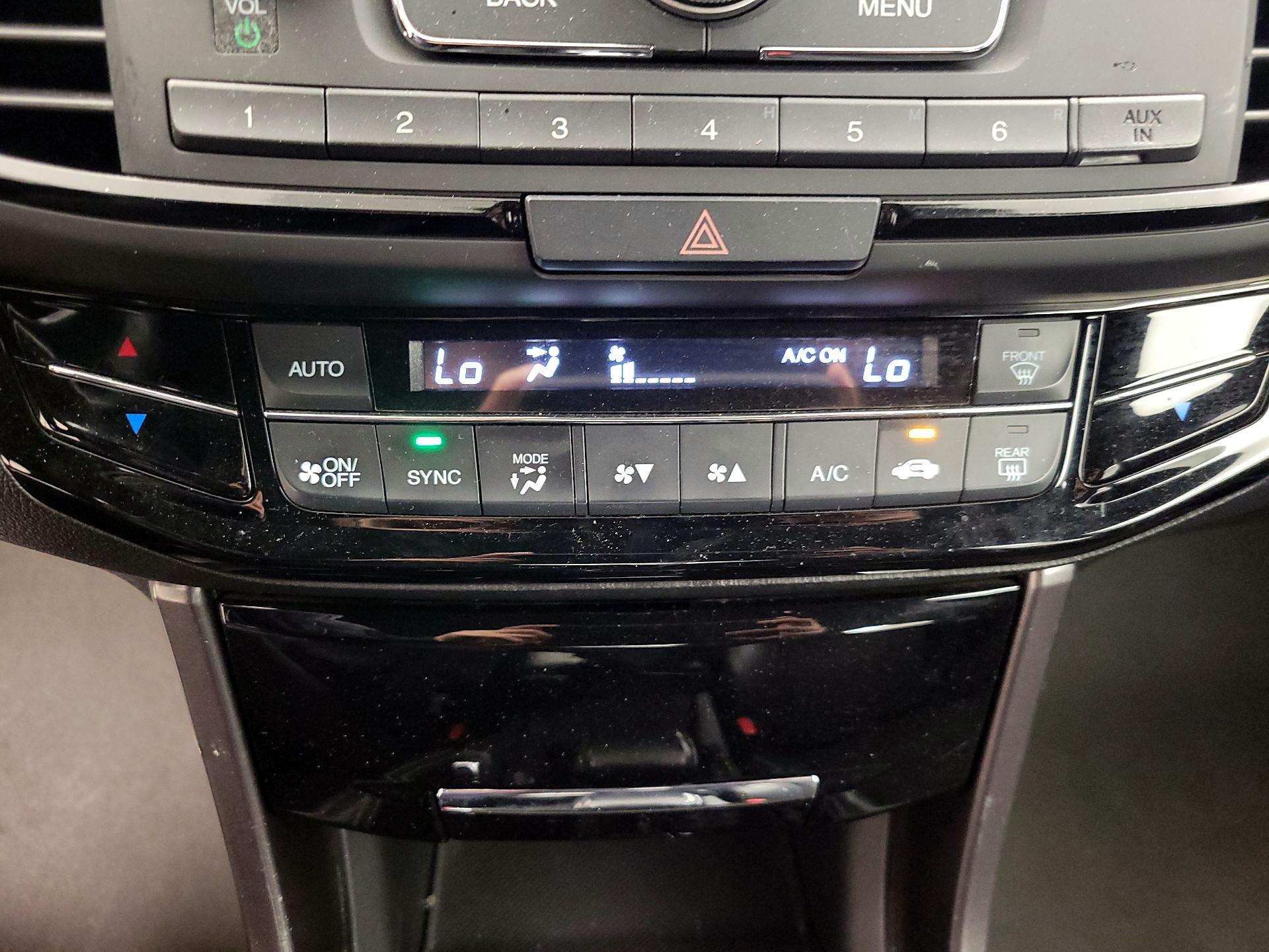 Thumbnail: 2016 Honda Accord - 15