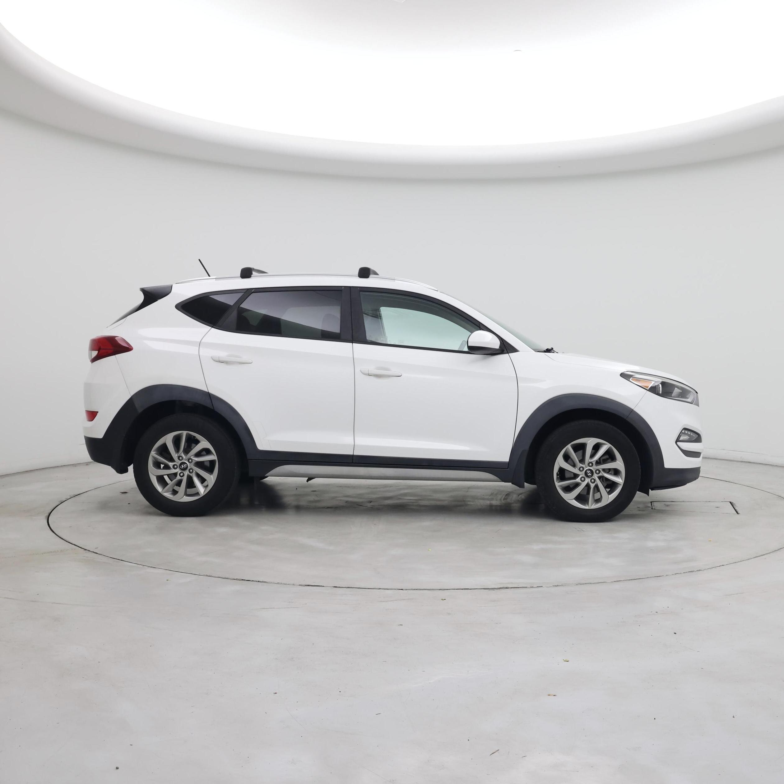 Thumbnail: 2017 Hyundai Tucson - 7