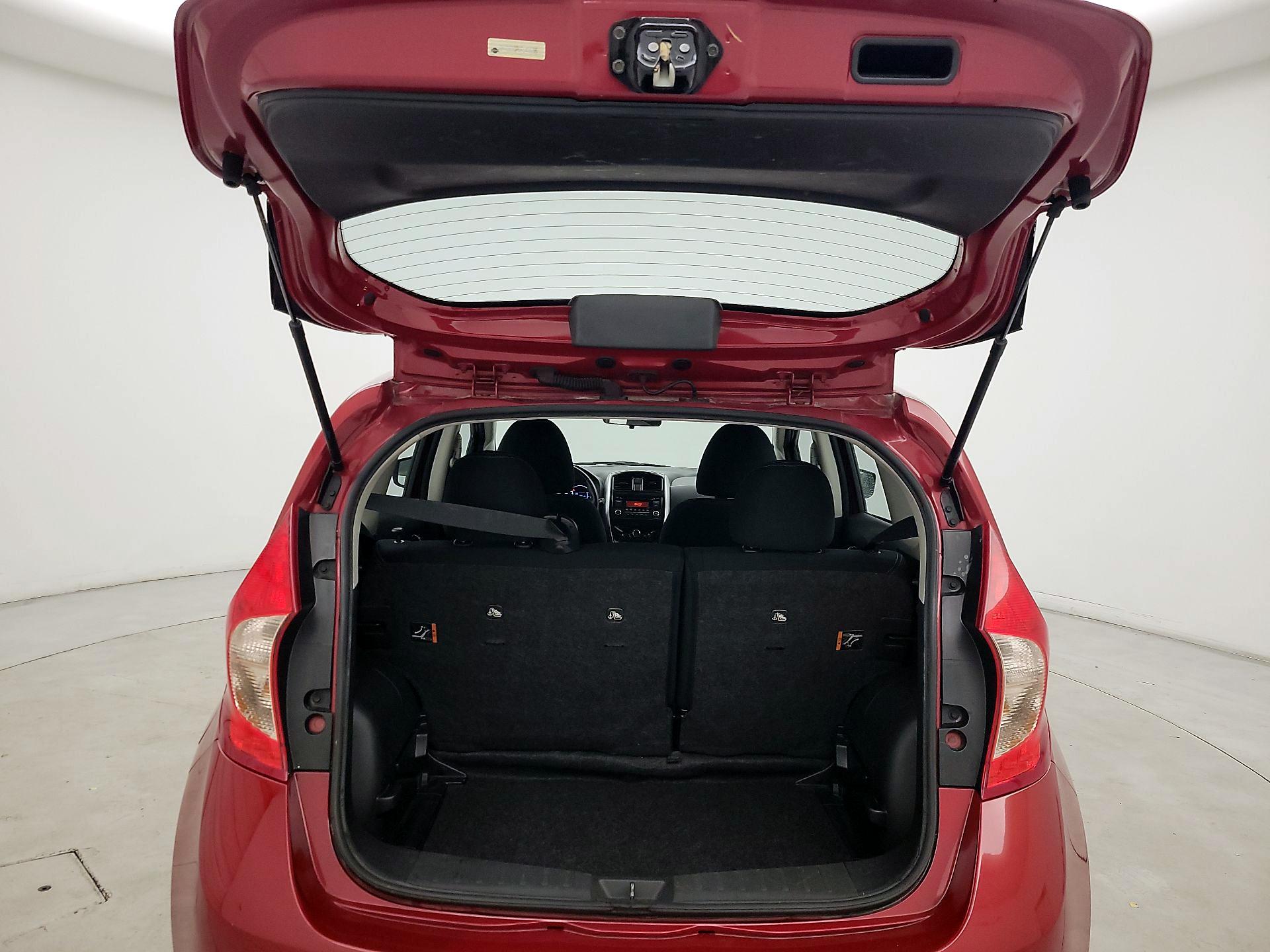 Thumbnail: 2015 Nissan Versa - 17