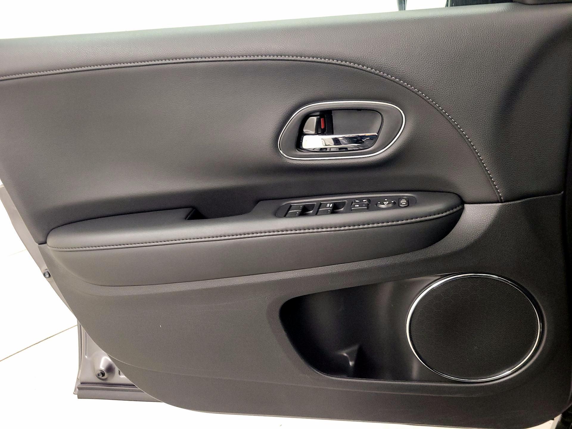 Thumbnail: 2019 Honda HR-V - 12