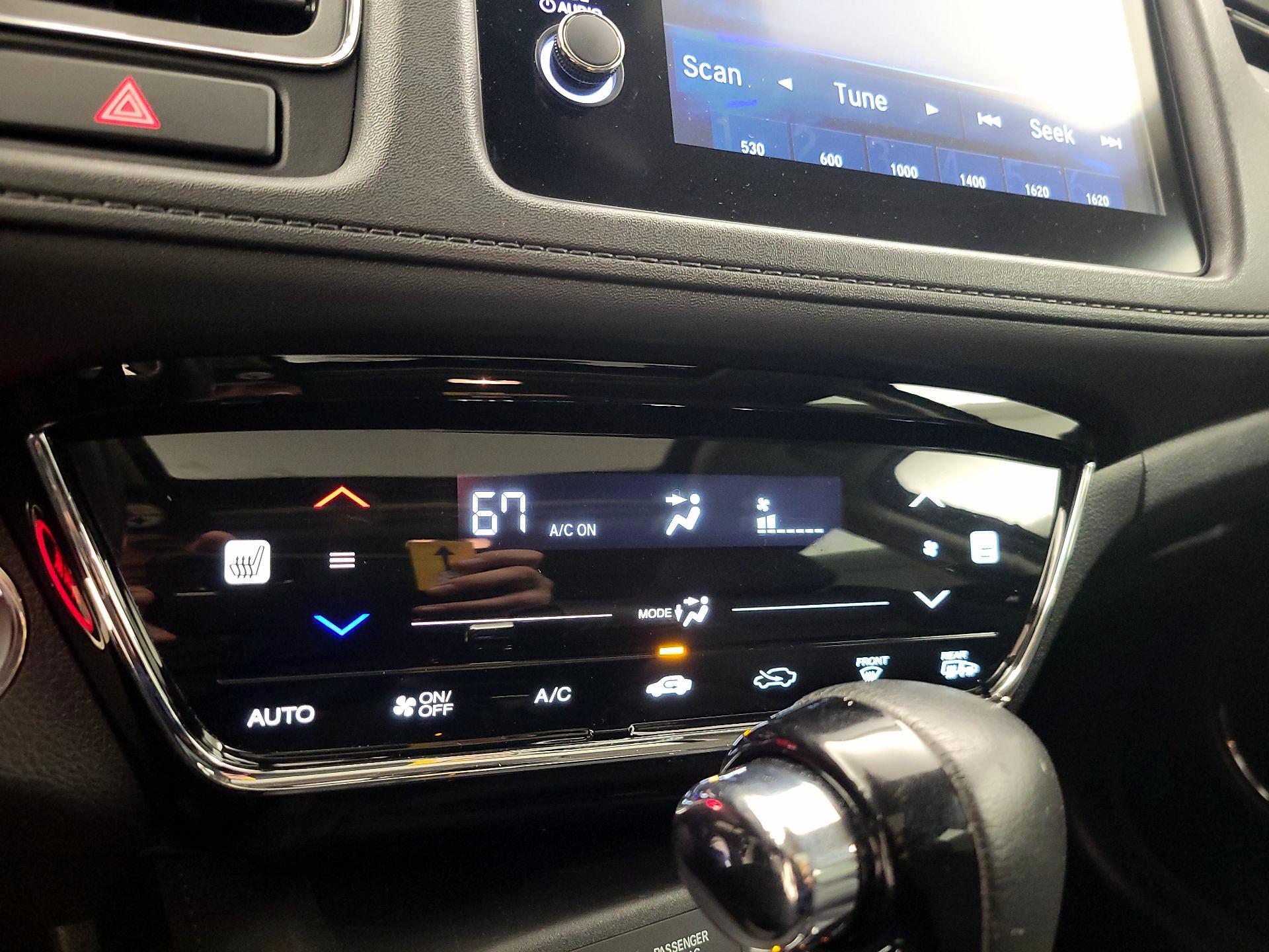 Thumbnail: 2019 Honda HR-V - 16