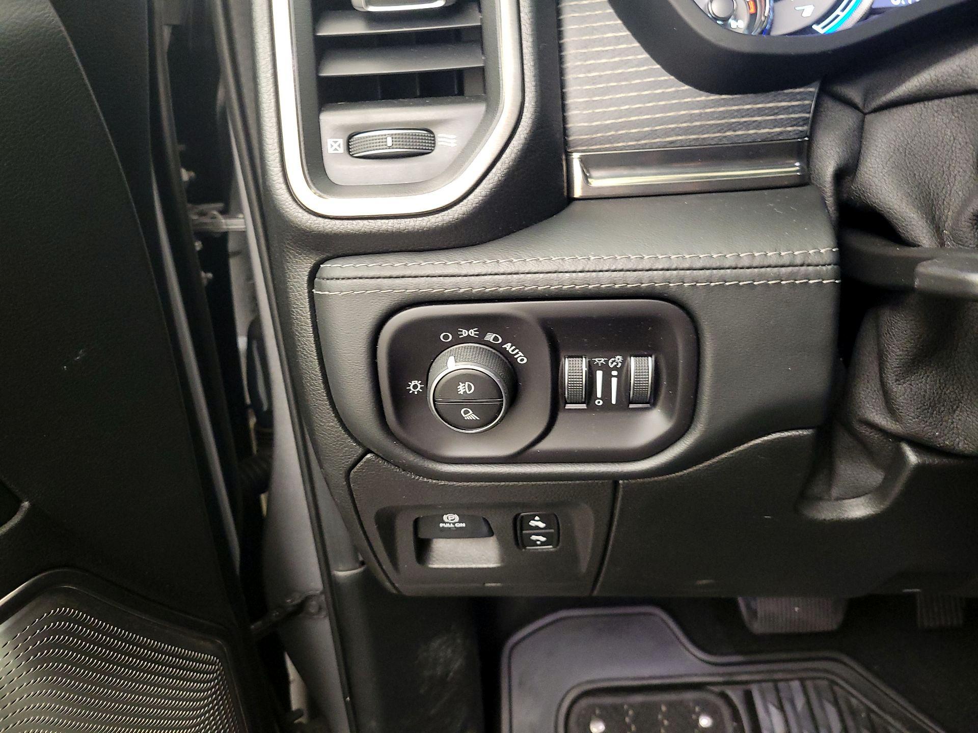 Thumbnail: 2019 RAM 1500 - 13