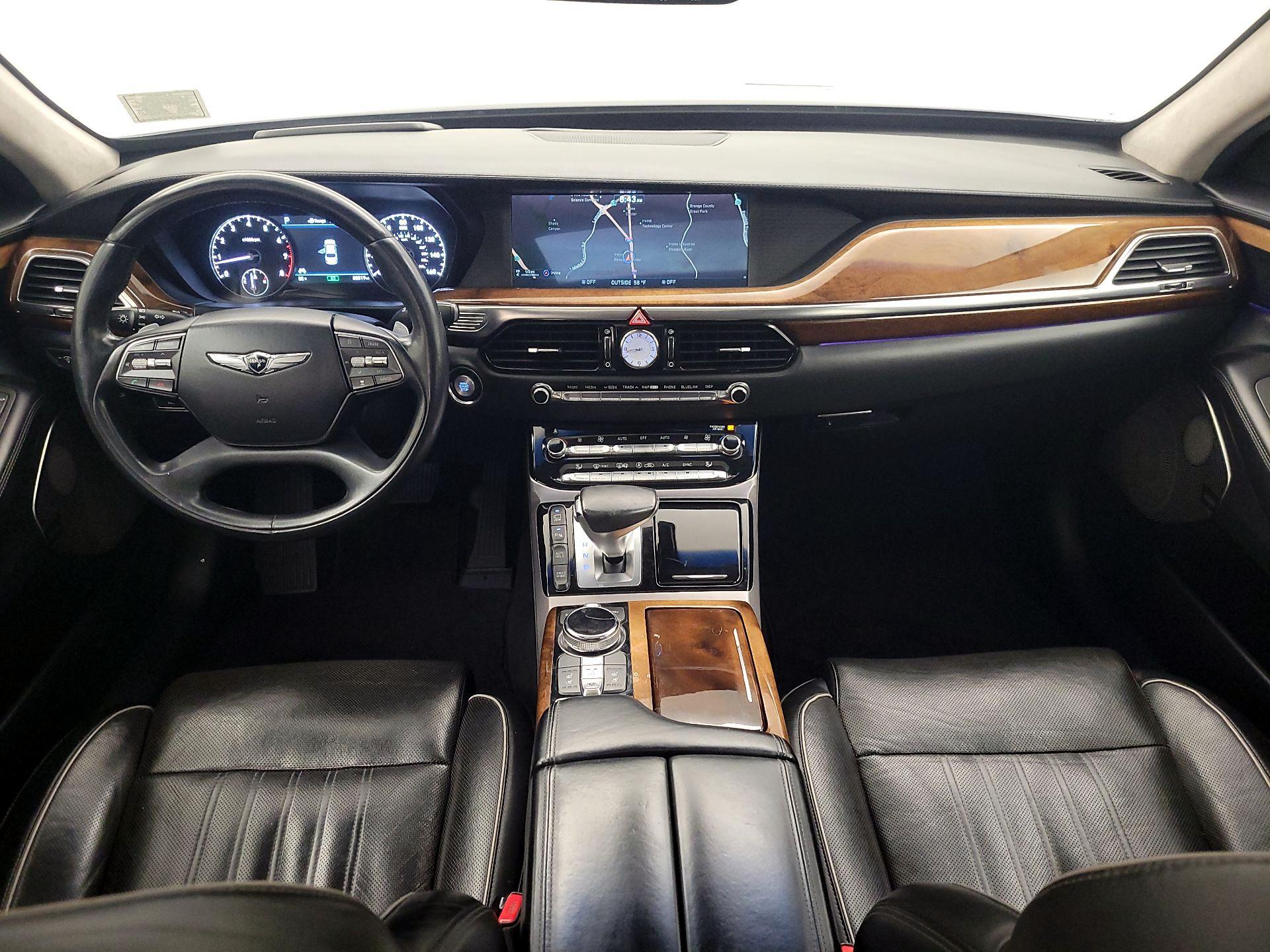 Thumbnail: 2017 Genesis G90 - 9