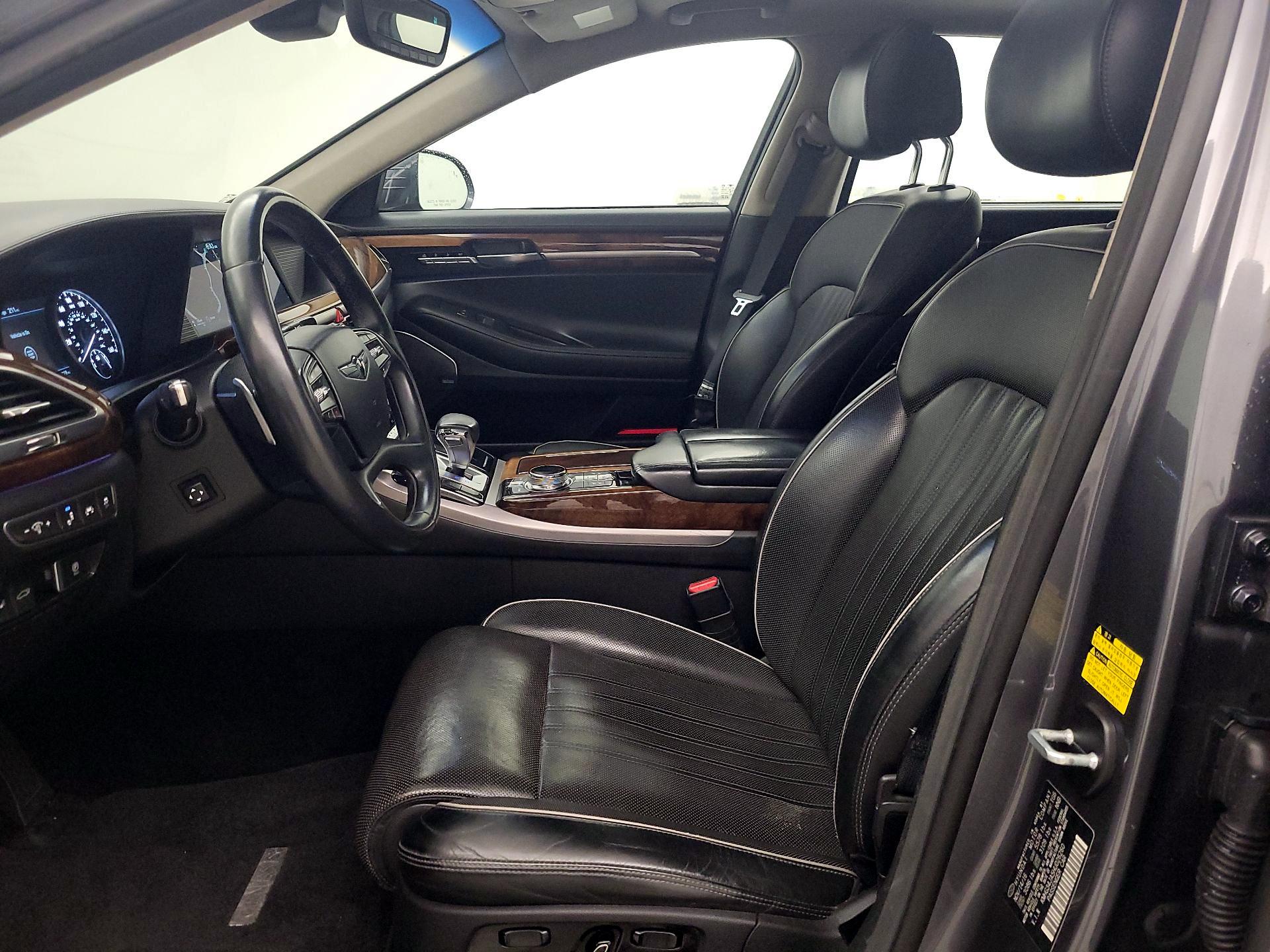 Thumbnail: 2017 Genesis G90 - 11