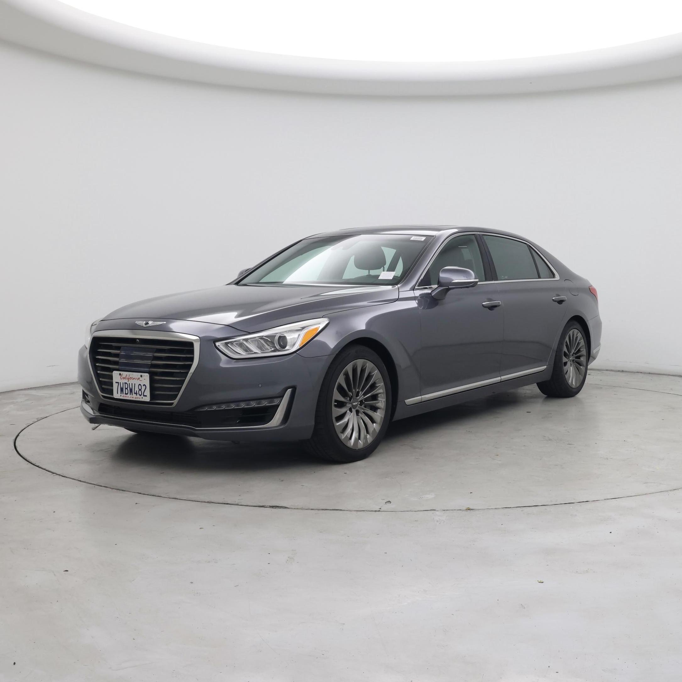 Thumbnail: 2017 Genesis G90 - 4