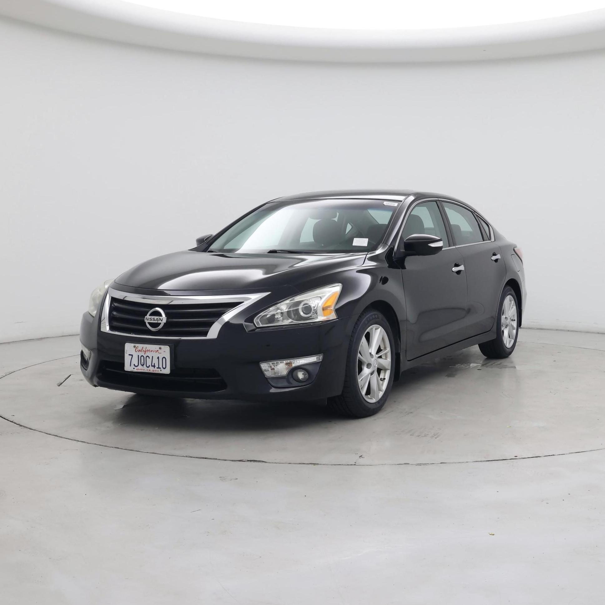 Thumbnail: 2015 Nissan Altima - 4