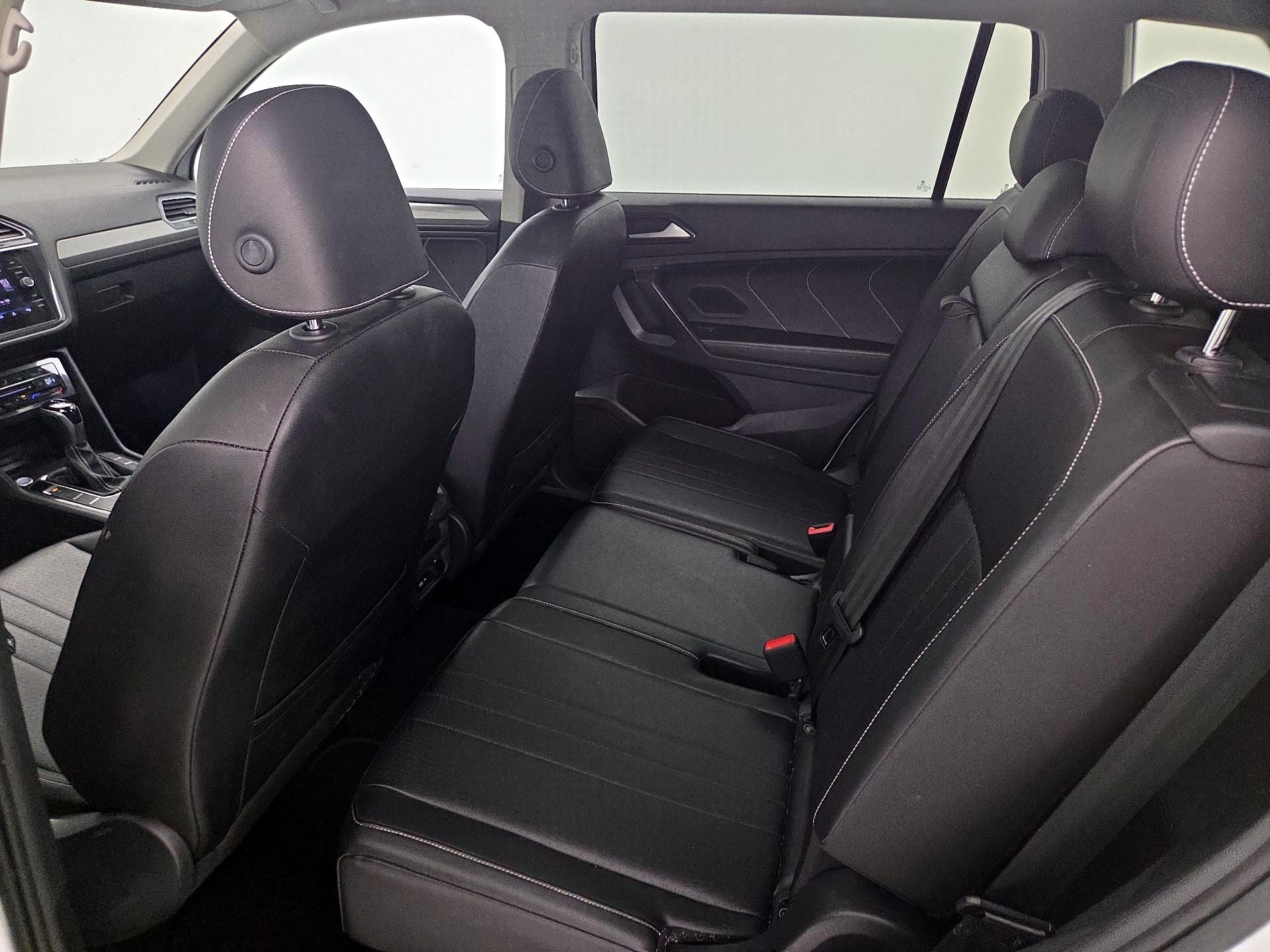 Thumbnail: 2022 Volkswagen Tiguan - 20