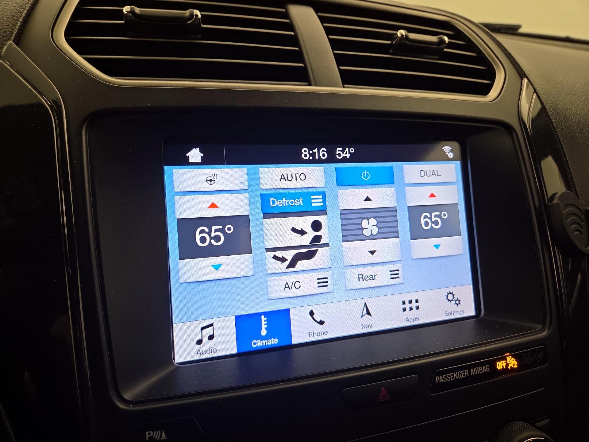 Thumbnail: 2019 Ford Explorer - 17