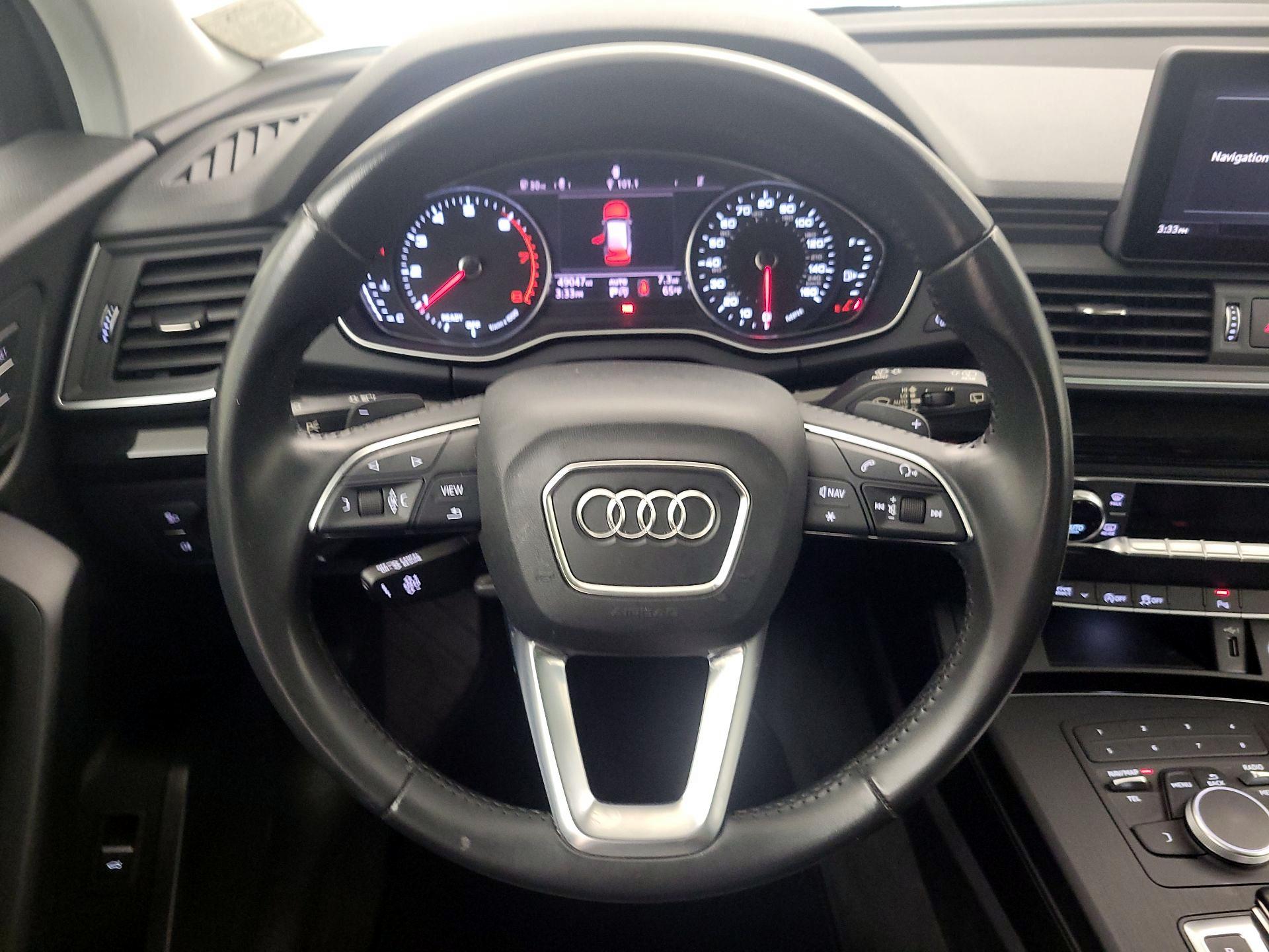 Thumbnail: 2020 Audi Q5 - 10