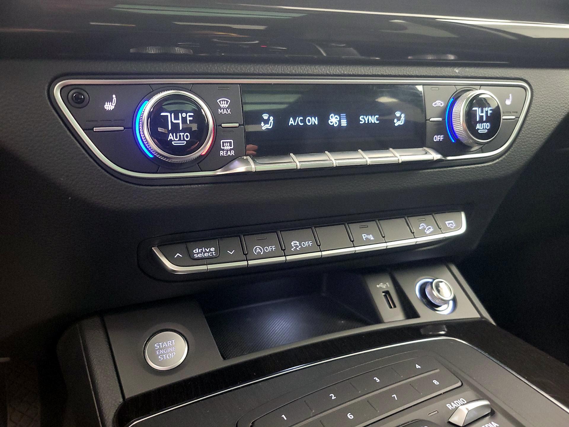 Thumbnail: 2020 Audi Q5 - 16