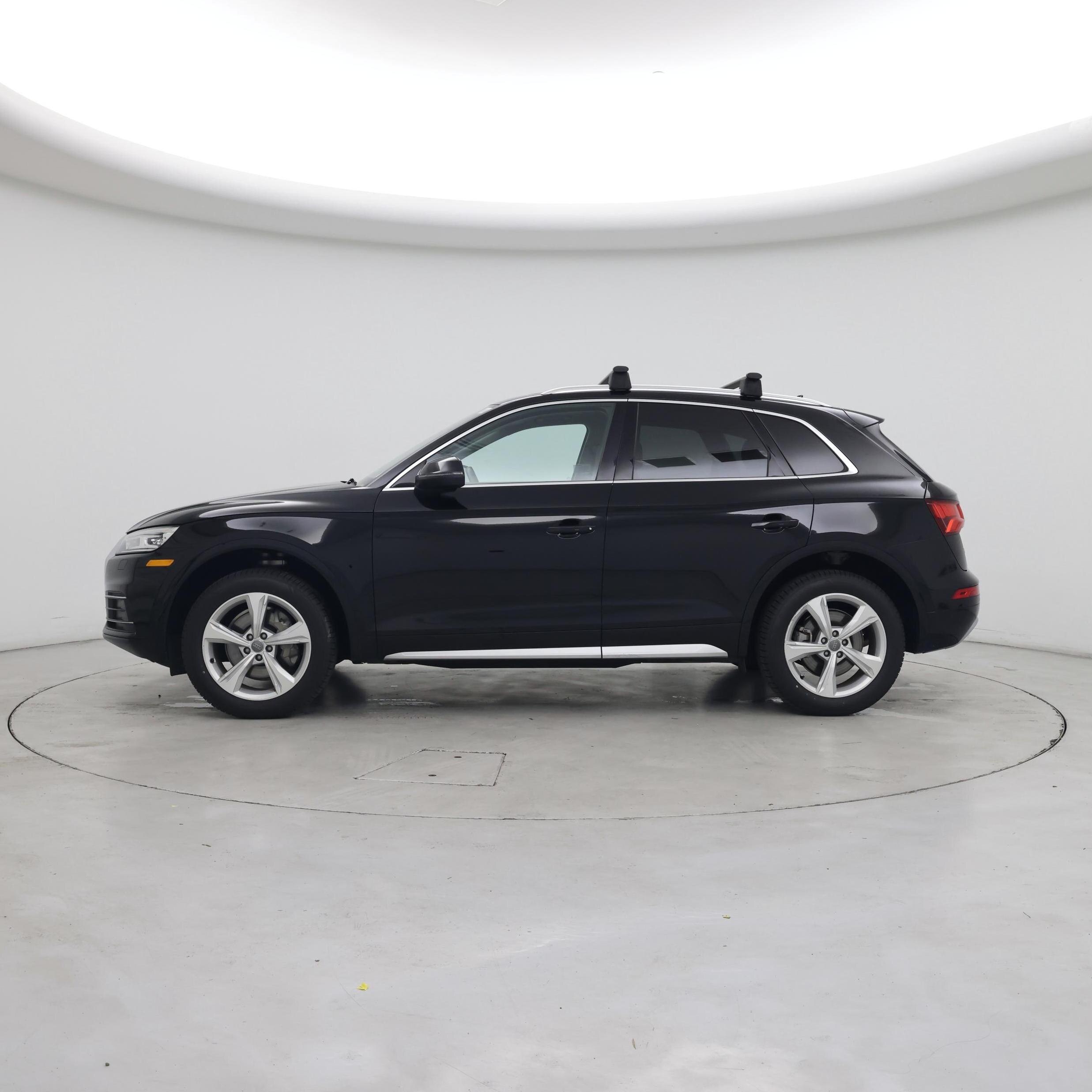 Thumbnail: 2020 Audi Q5 - 3