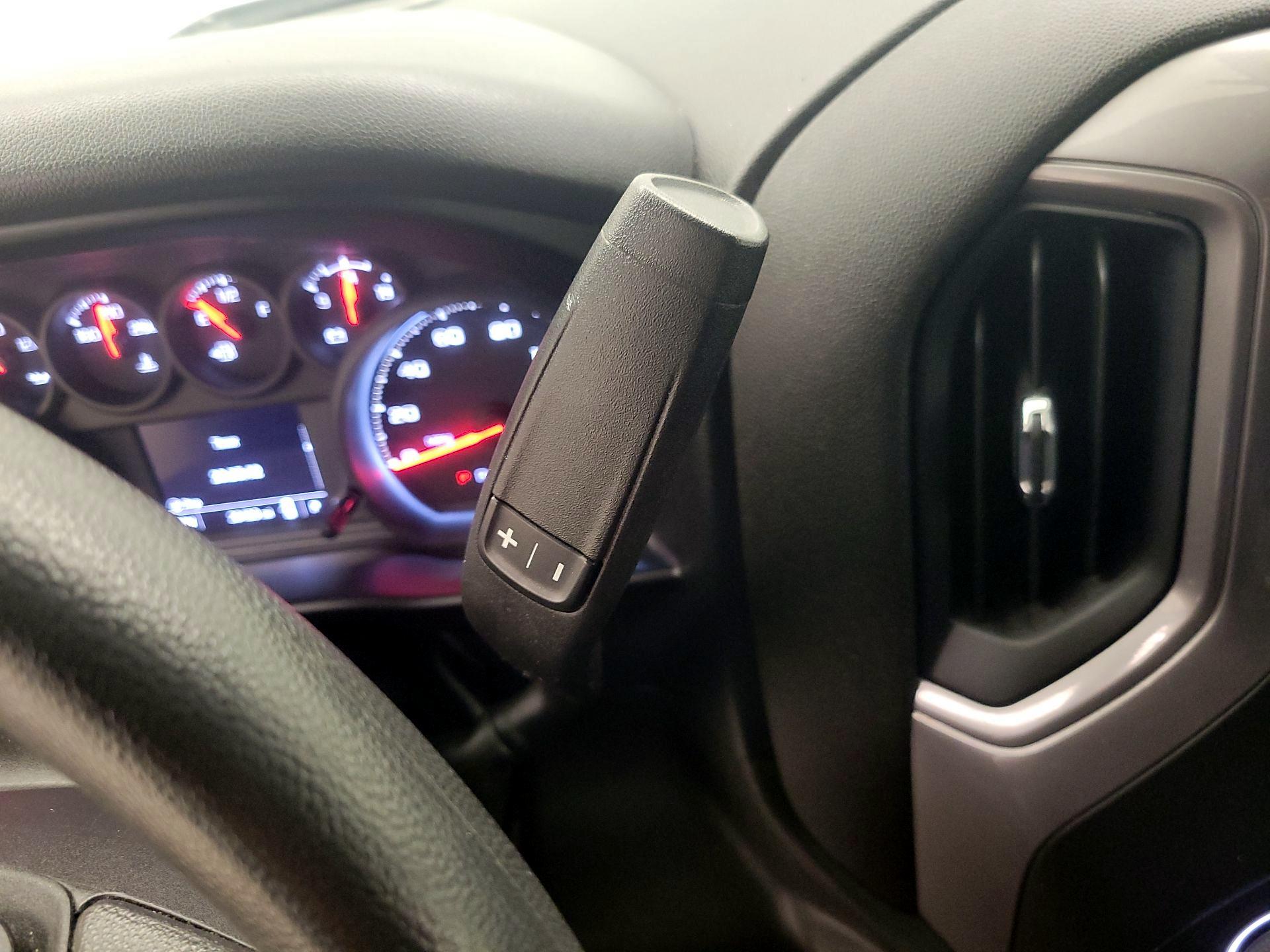 Thumbnail: 2022 Chevrolet Silverado 1500 - 17