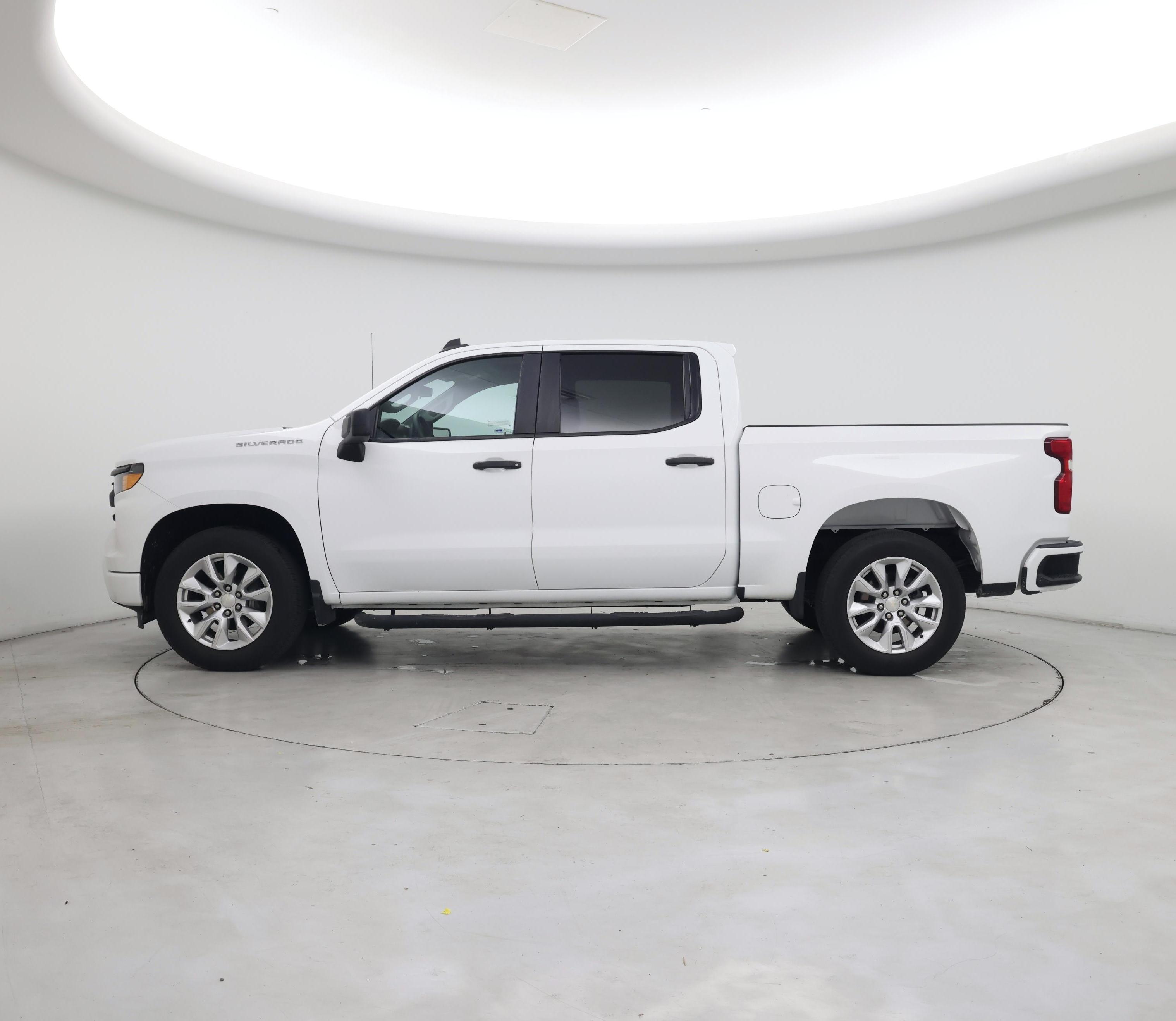 Thumbnail: 2022 Chevrolet Silverado 1500 - 3