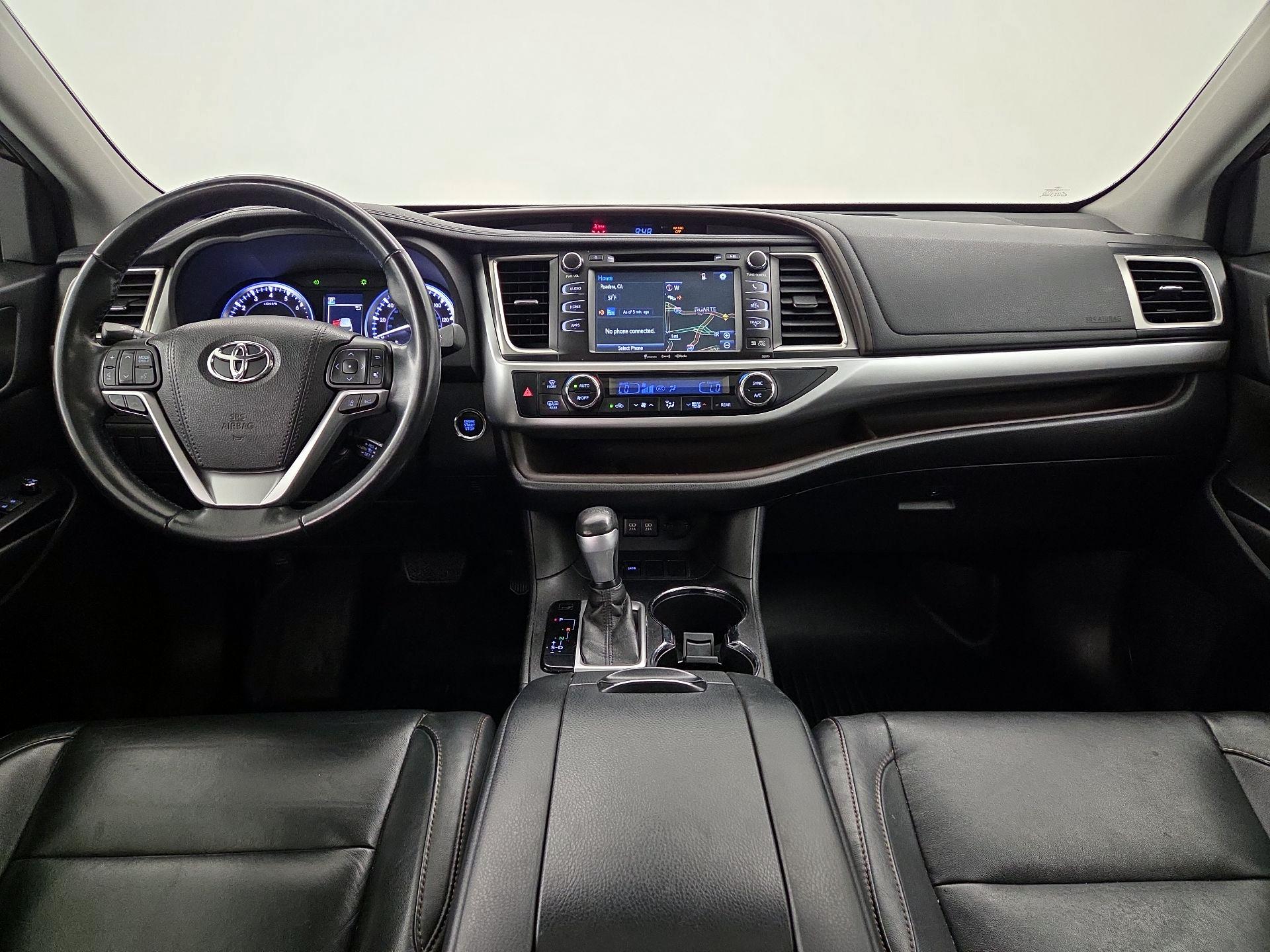 Thumbnail: 2017 Toyota Highlander - 9