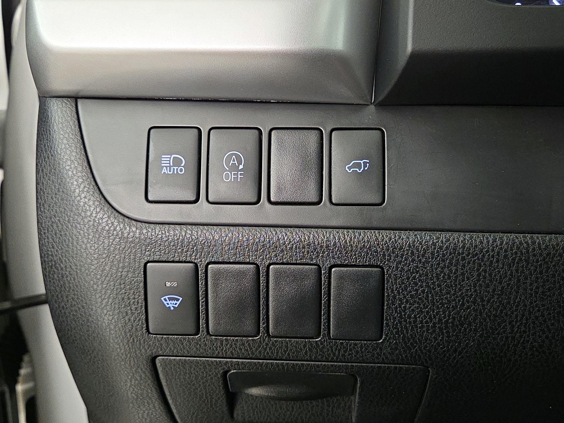 Thumbnail: 2017 Toyota Highlander - 13