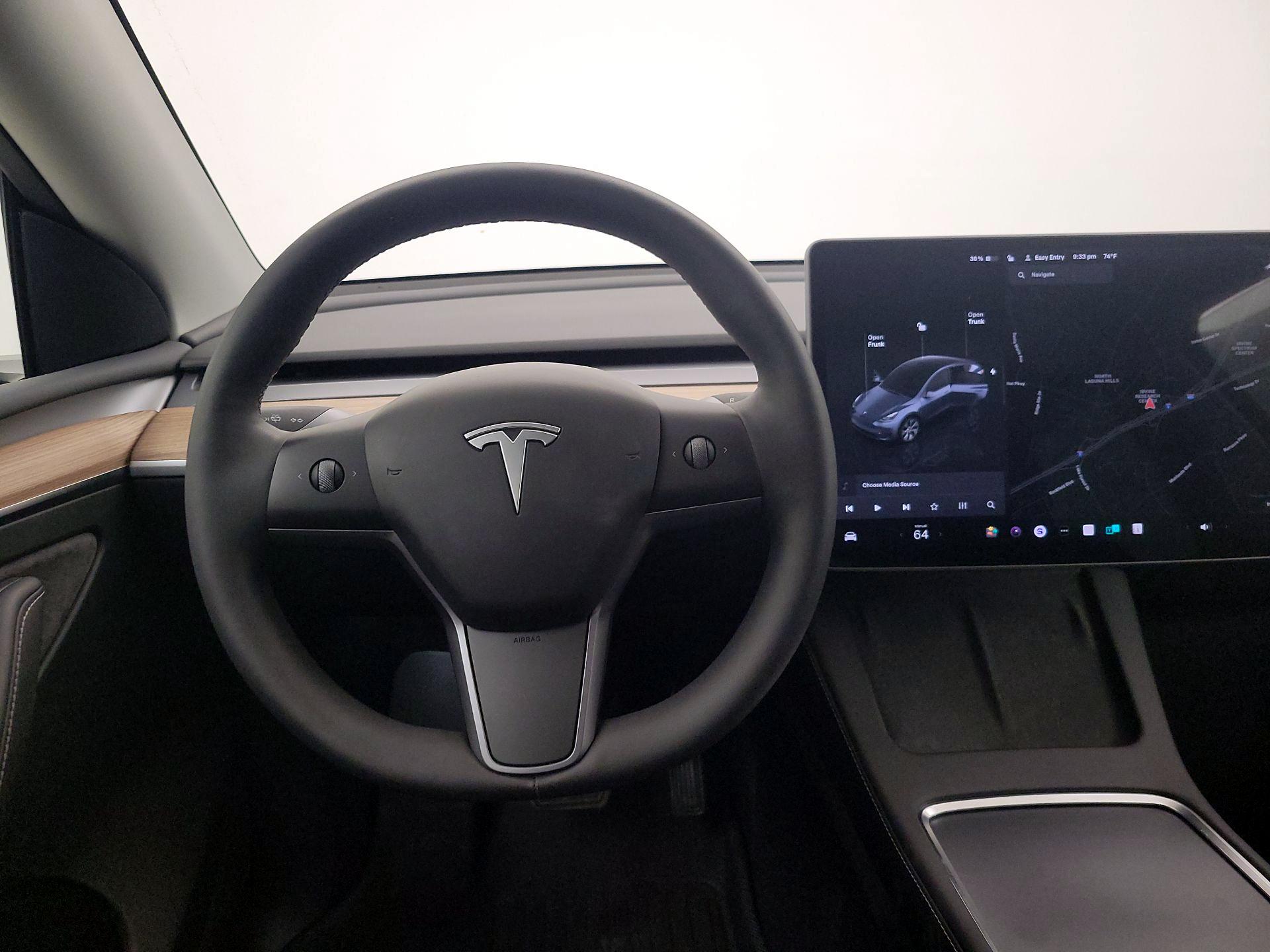 Thumbnail: 2023 Tesla Model Y - 10