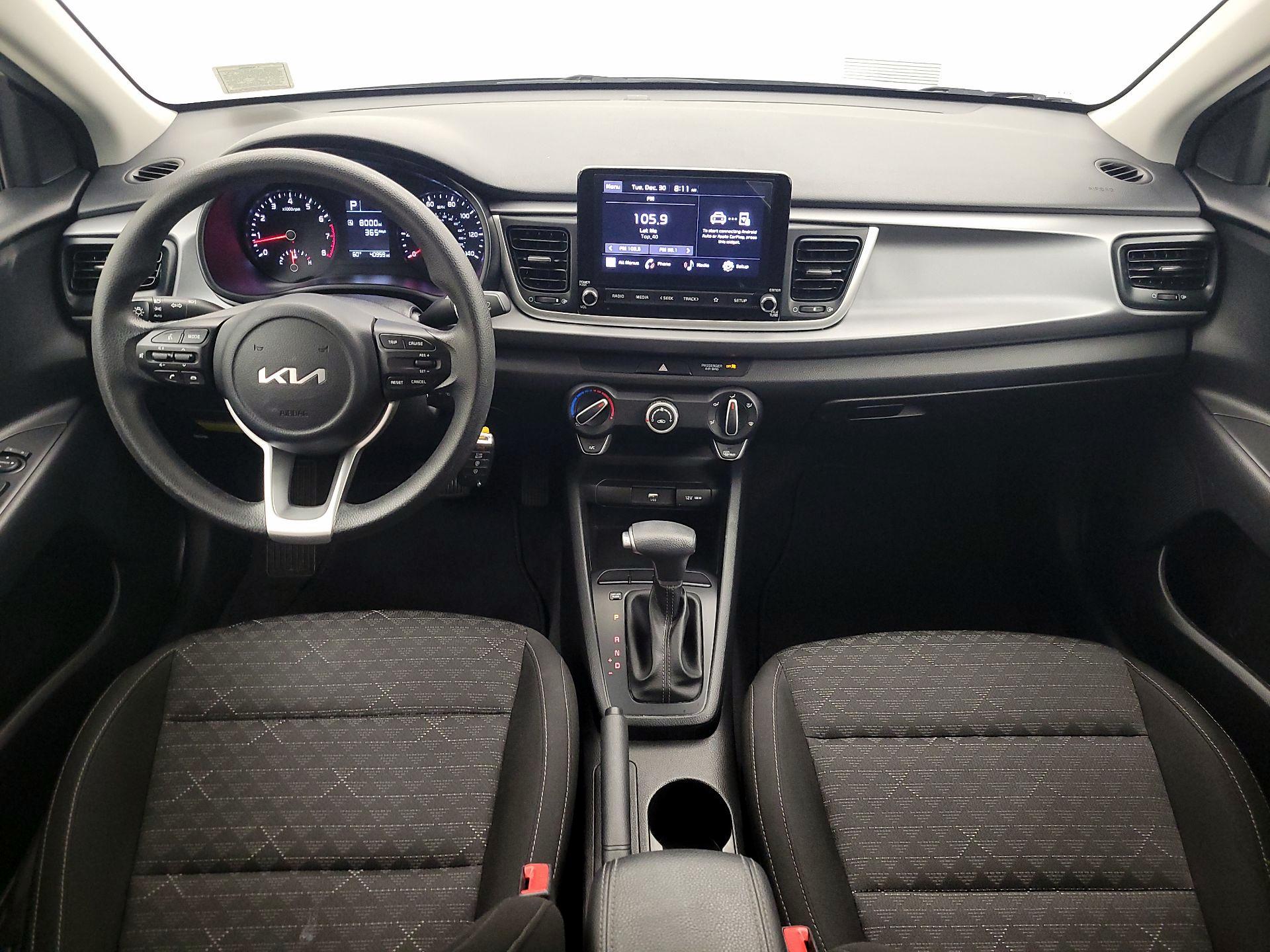 Thumbnail: 2023 Kia Rio - 9