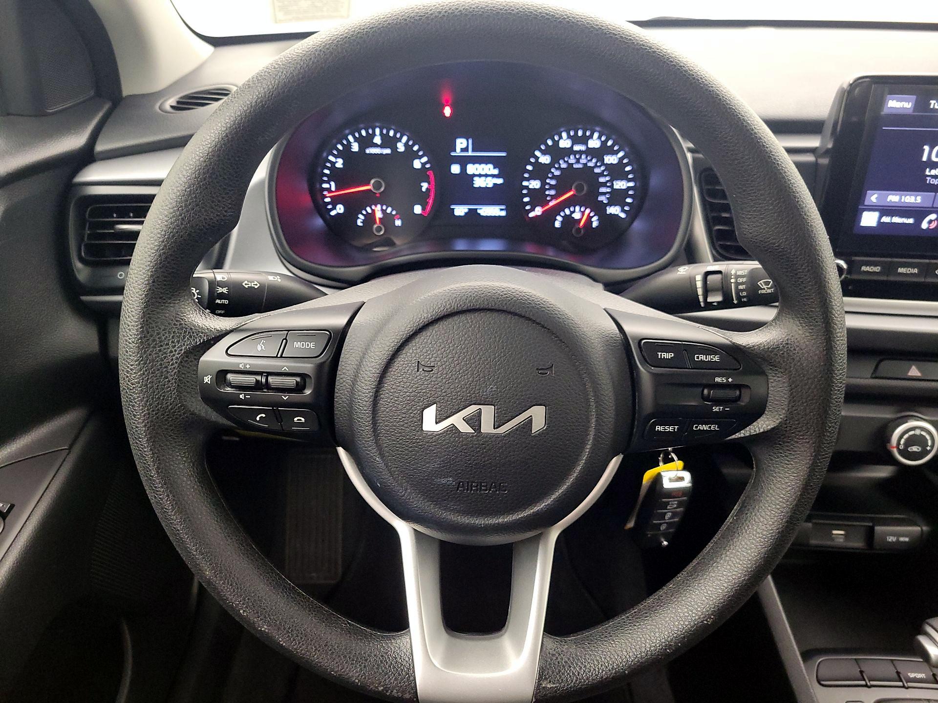 Thumbnail: 2023 Kia Rio - 10