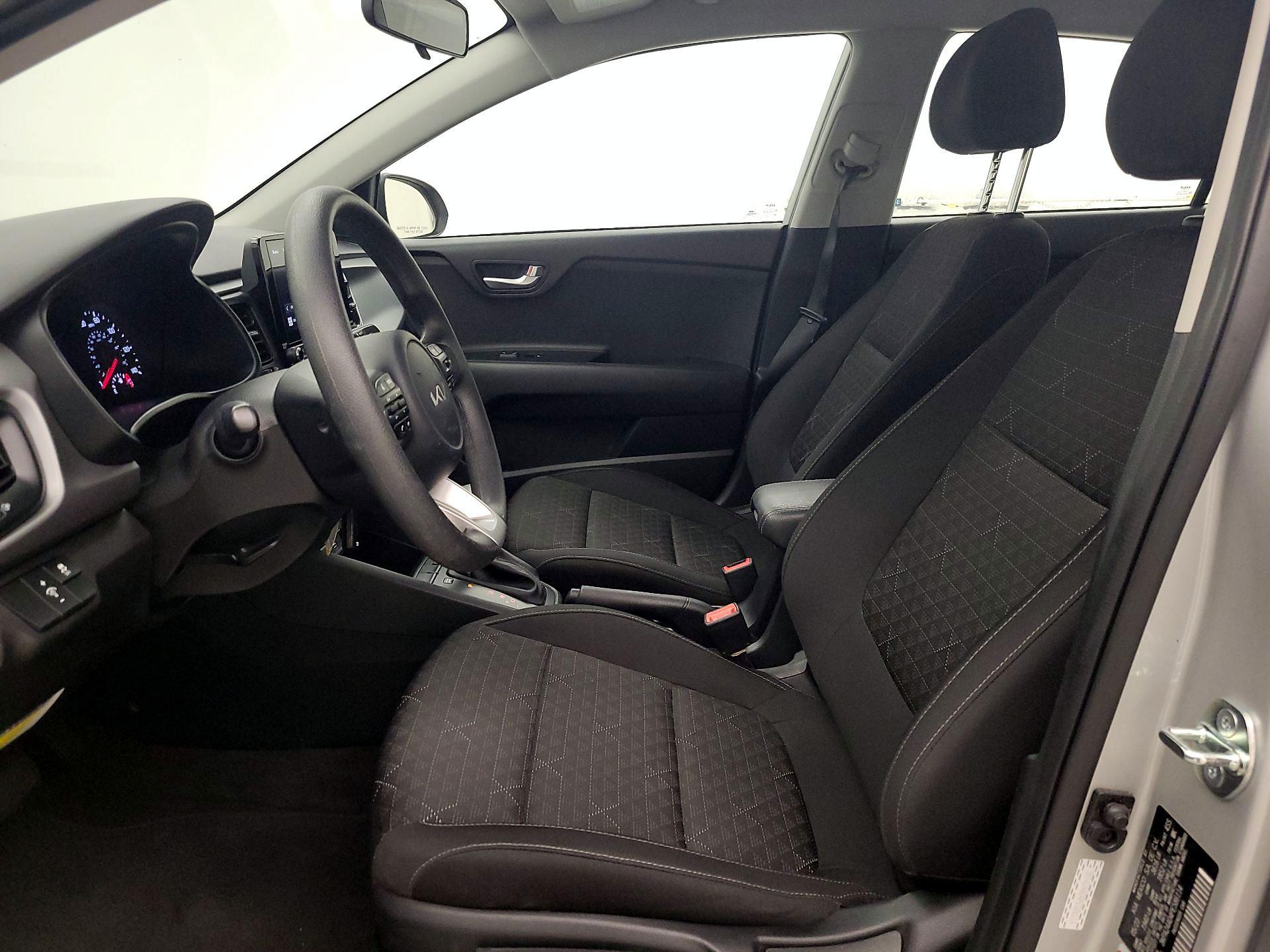 Thumbnail: 2023 Kia Rio - 11