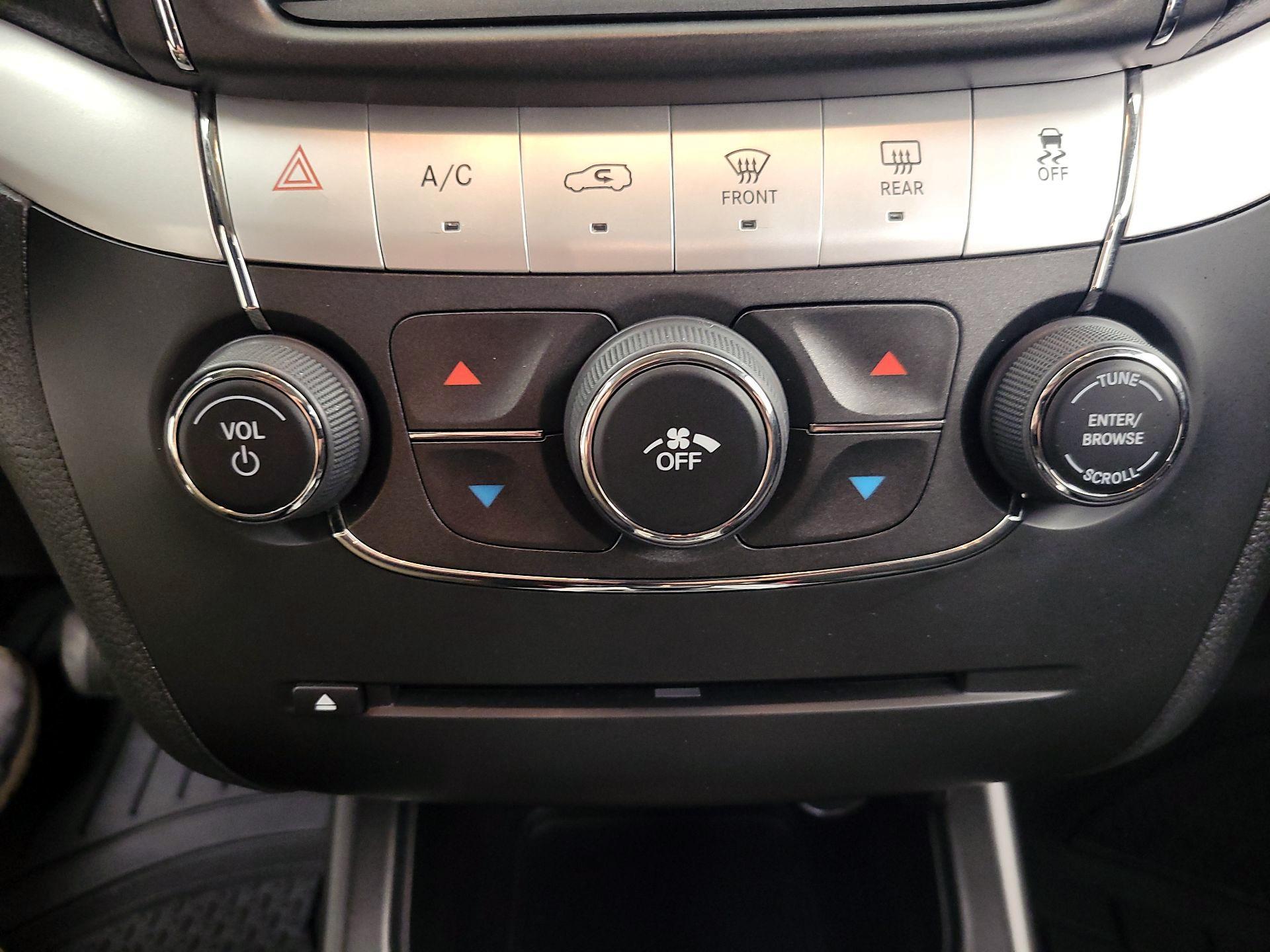 Thumbnail: 2016 Dodge Journey - 15