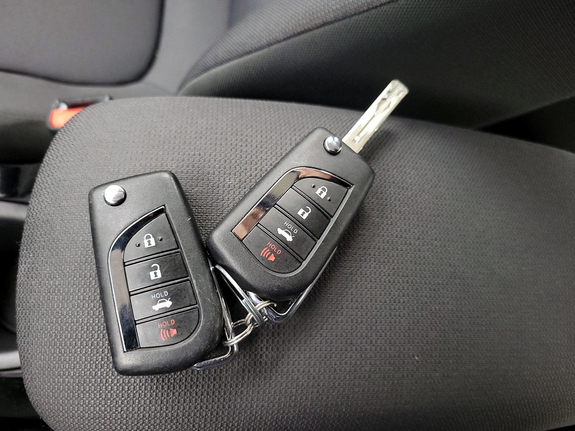 Thumbnail: 2020 Toyota Corolla - 20