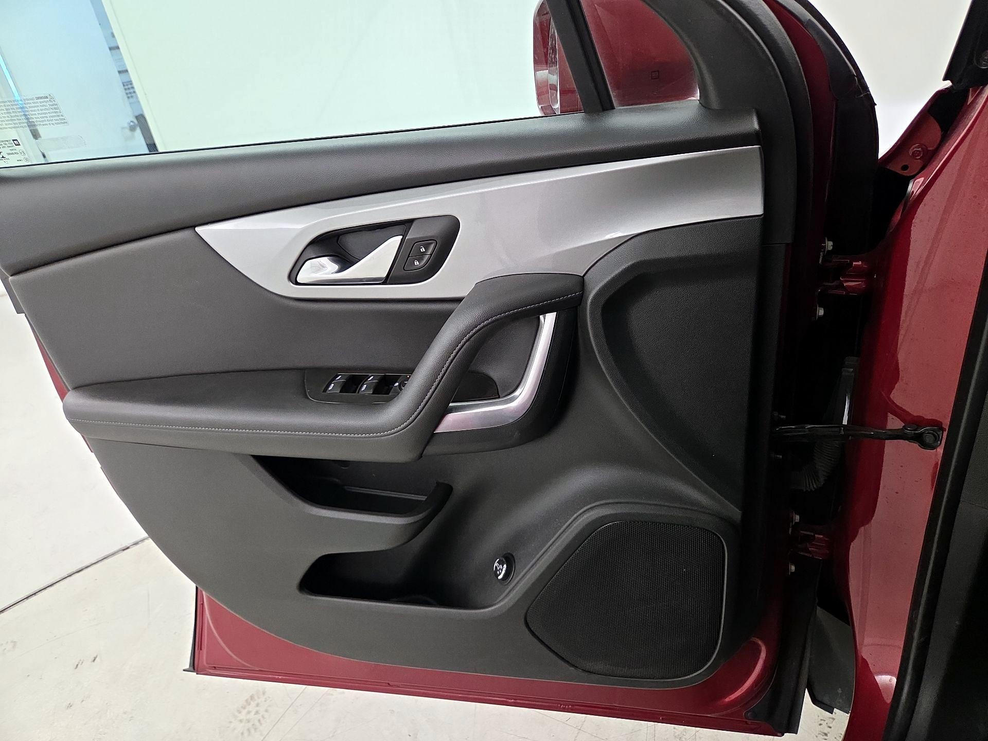 Thumbnail: 2020 Chevrolet Blazer - 12