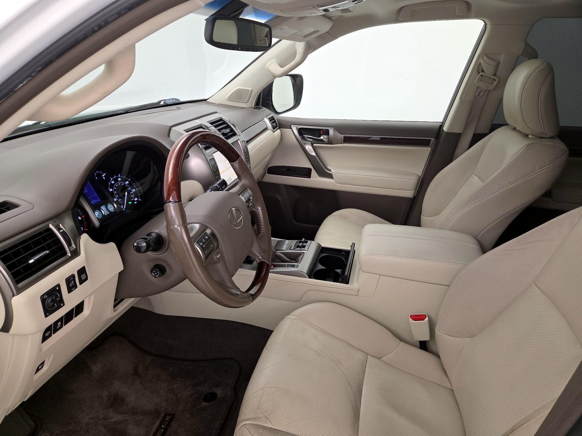 Thumbnail: 2016 Lexus GX - 11