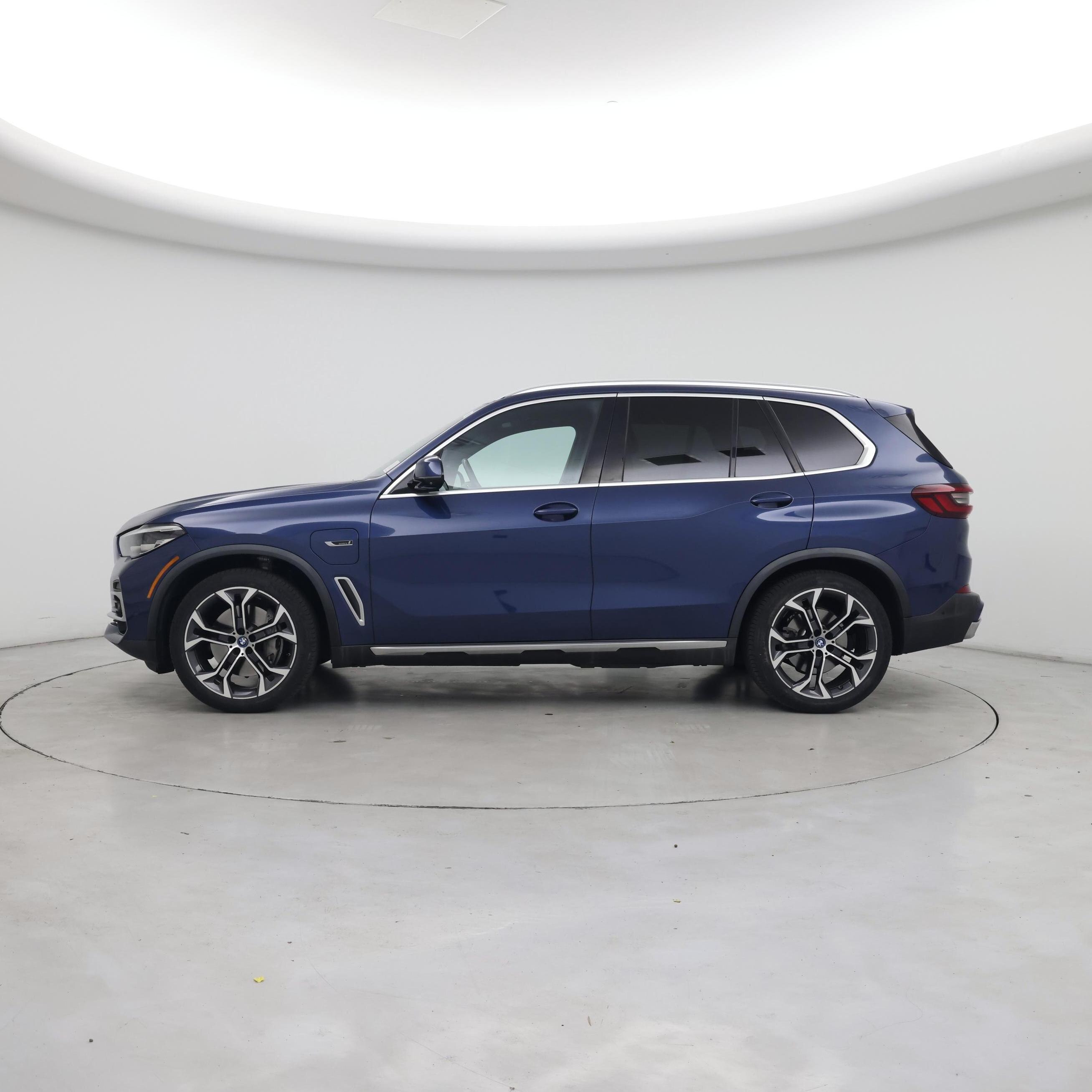 Thumbnail: 2022 BMW X5 - 3