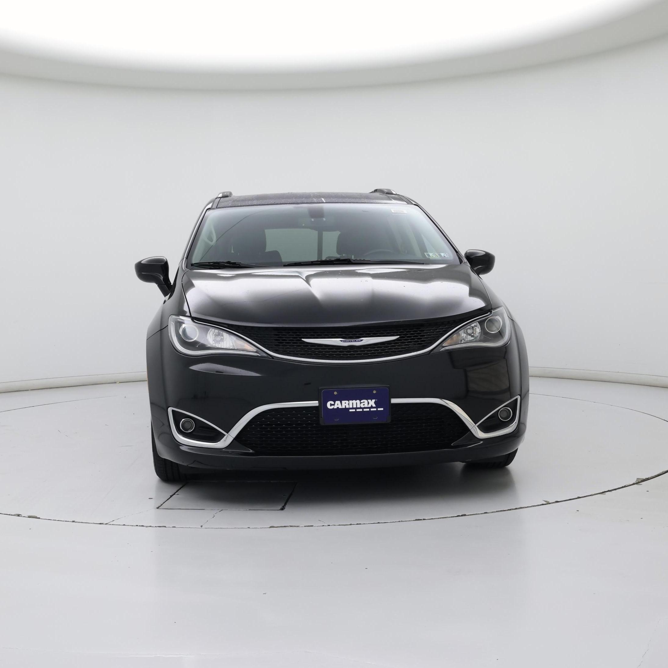 Thumbnail: 2019 Chrysler Pacifica - 5