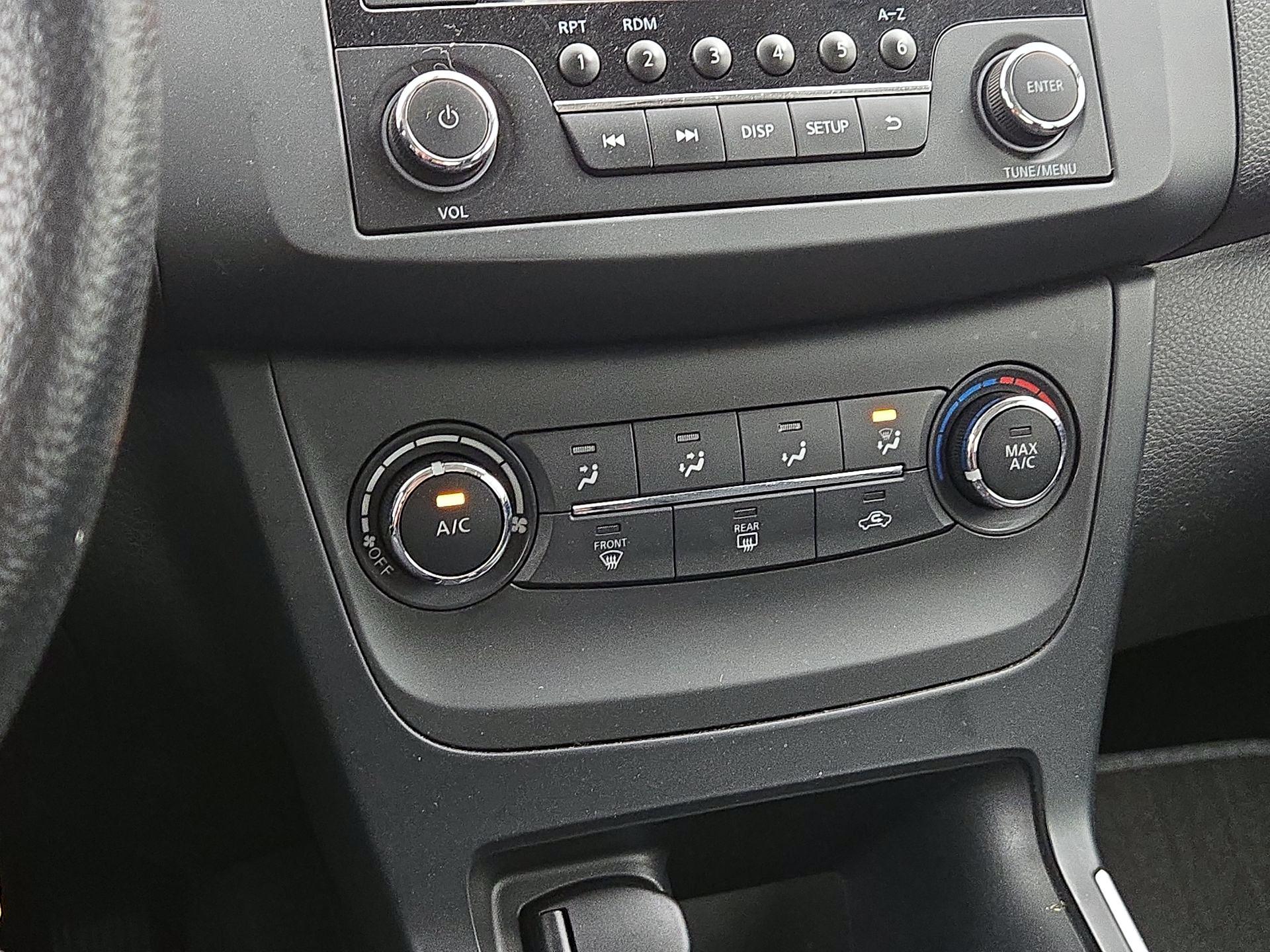 Thumbnail: 2016 Nissan Sentra - 15